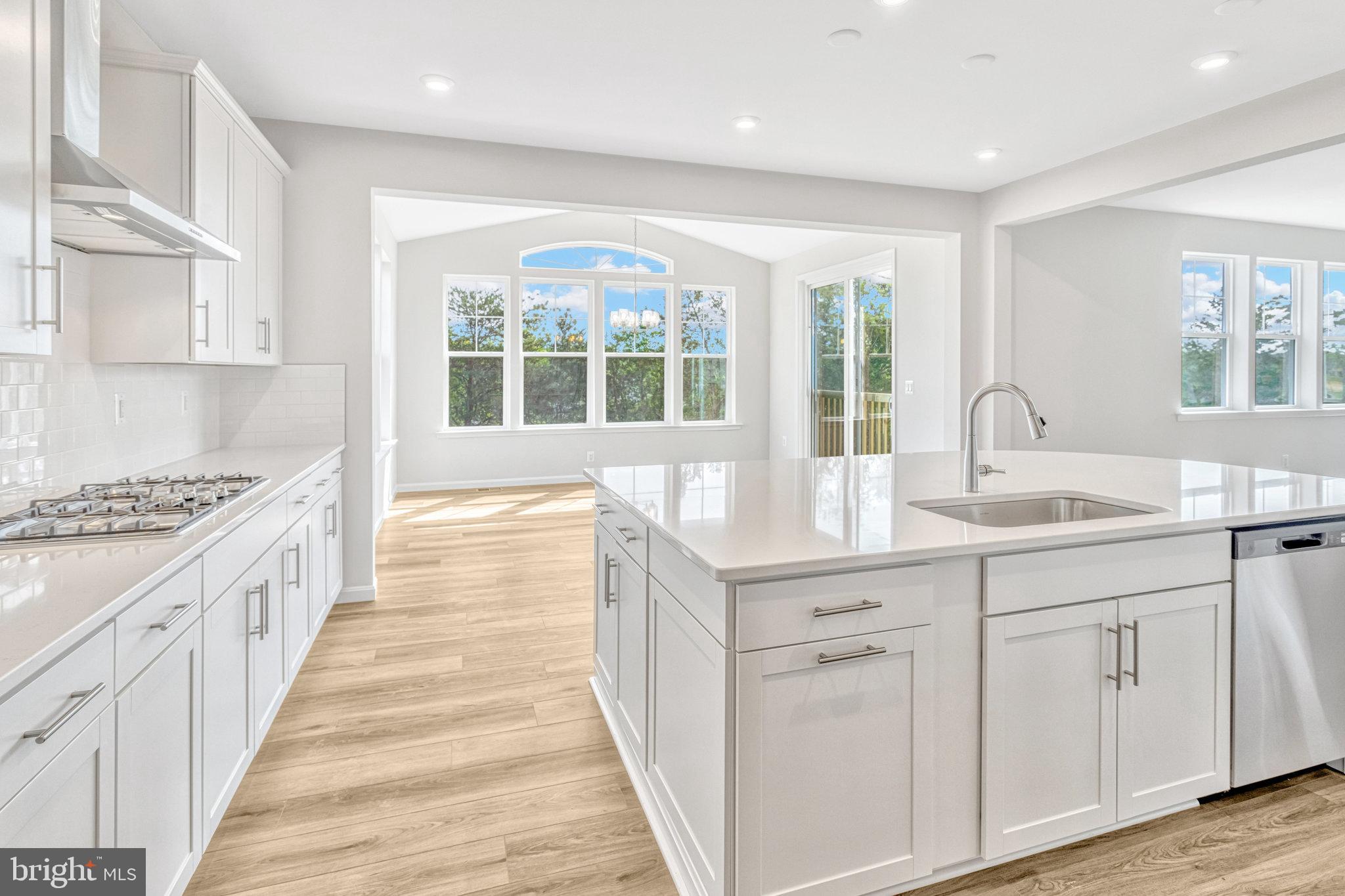 WHITE OAK - Residential