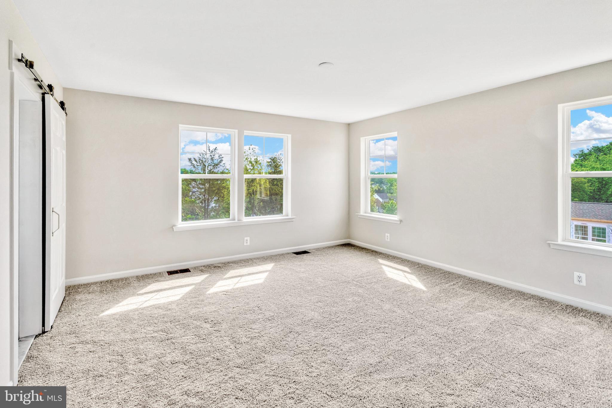 WHITE OAK - Residential