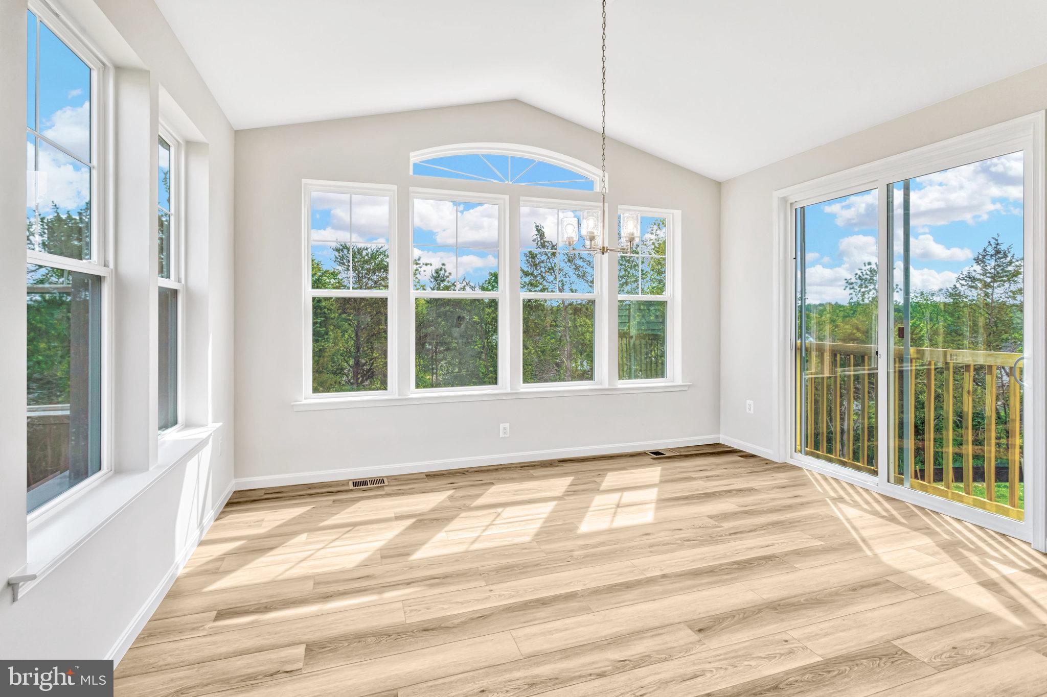 WHITE OAK - Residential