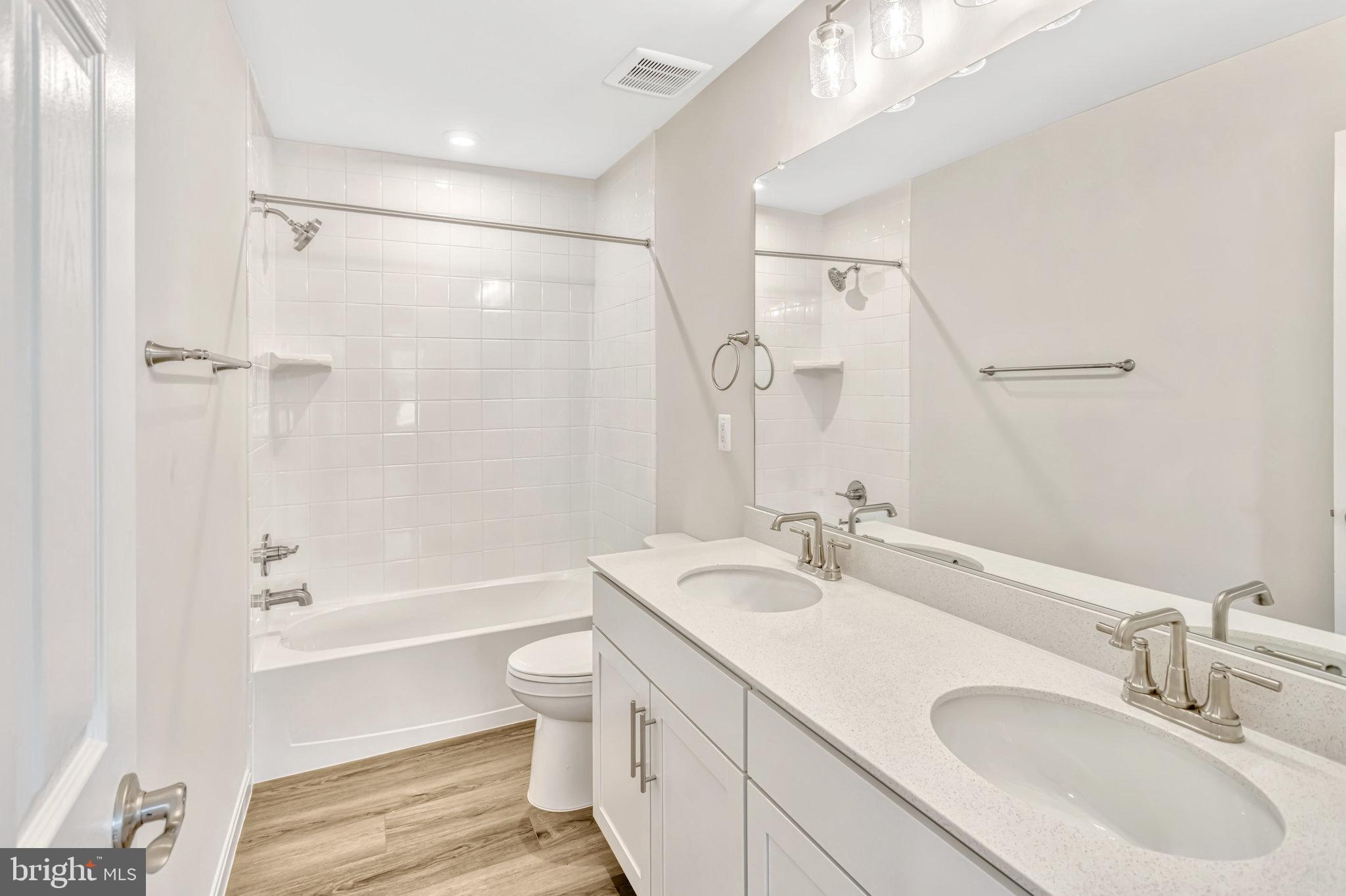 WHITE OAK - Residential