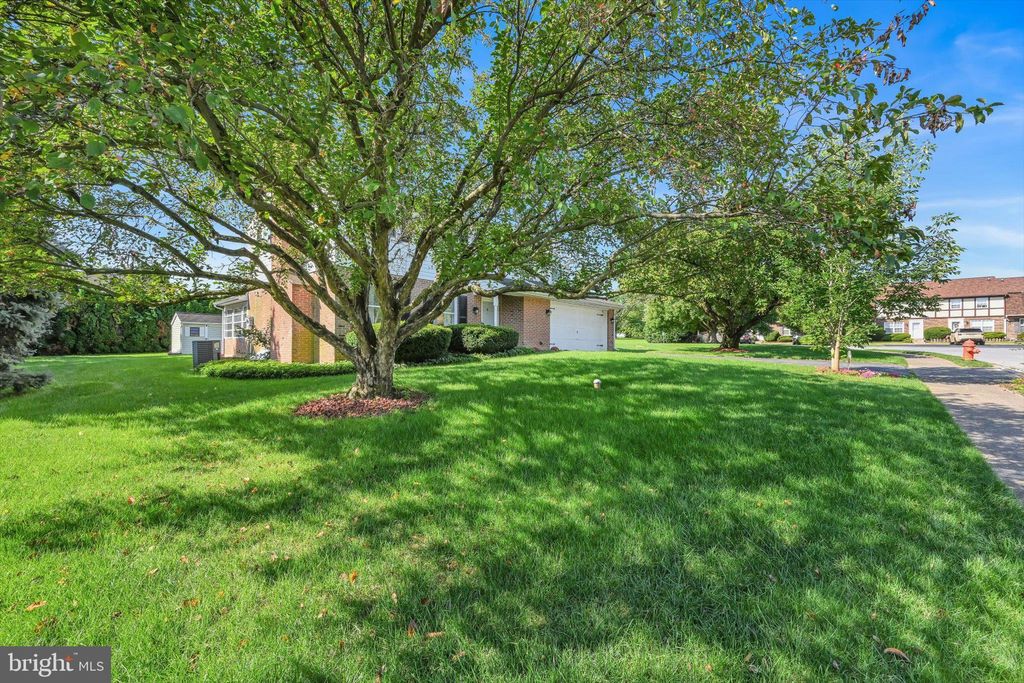 Photo of 490 Philmont Drive, Lancaster, PA 17601 (MLS # PALA2055814)