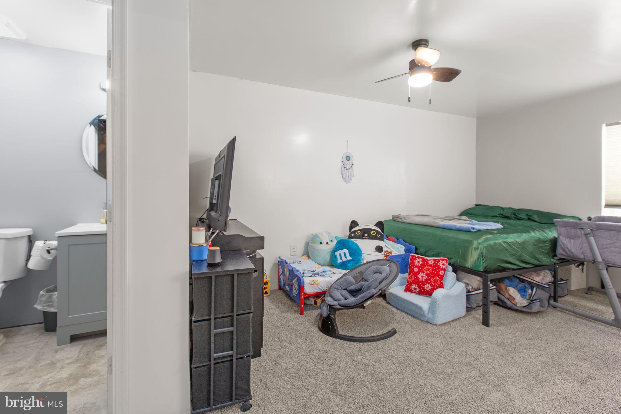 SOUTHGATE - Residential