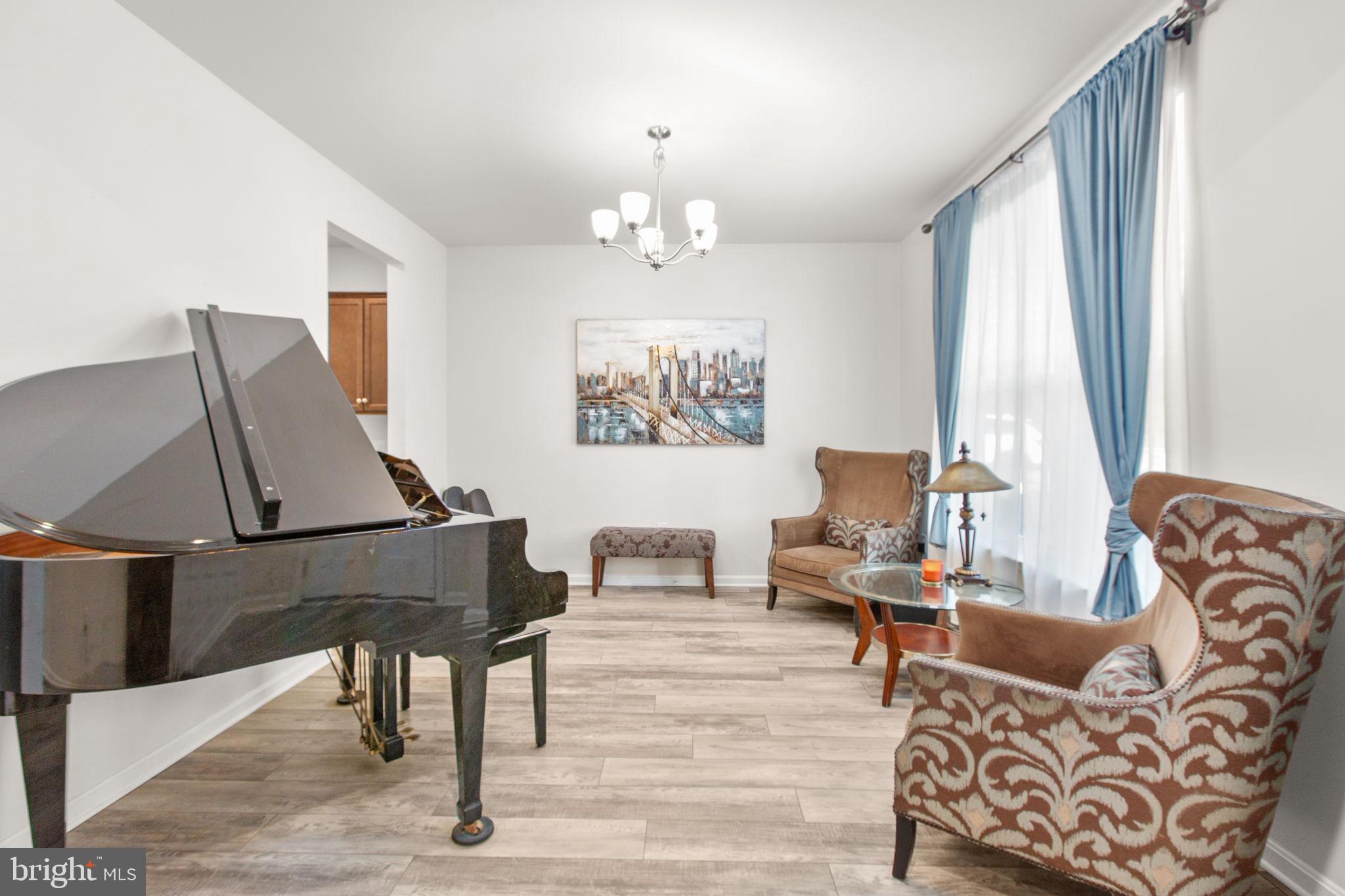 SOUTHGATE - Residential