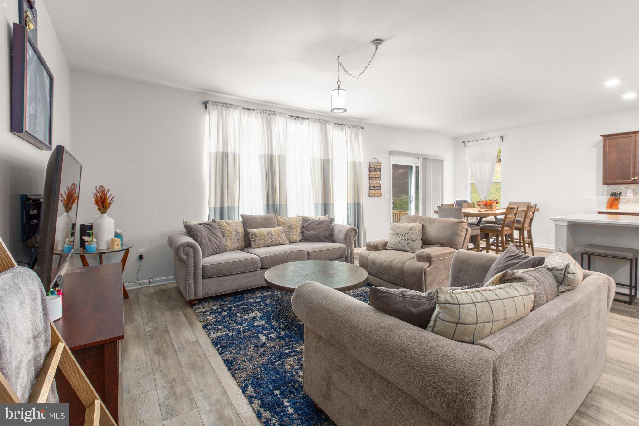 SOUTHGATE - Residential