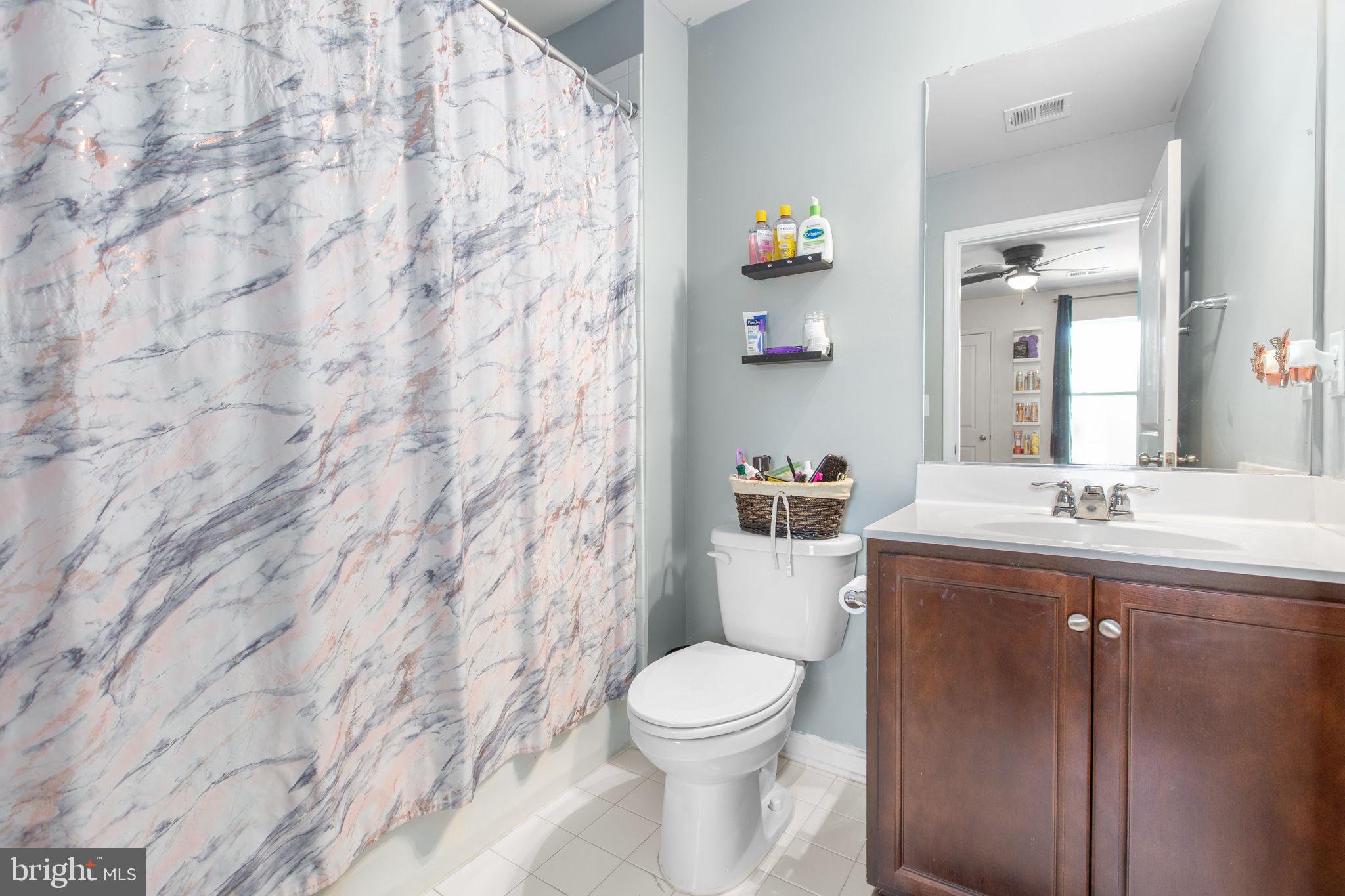 SOUTHGATE - Residential