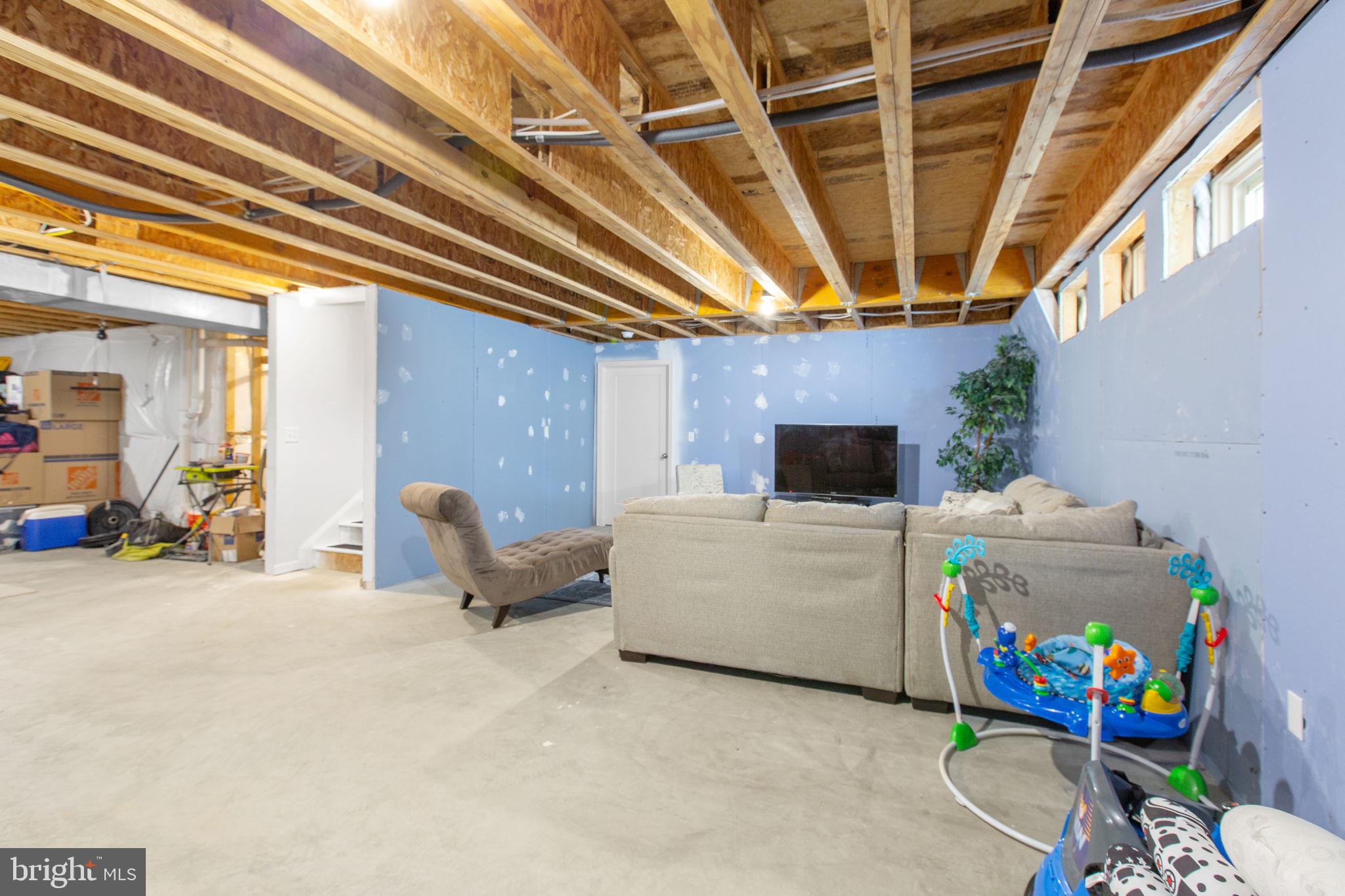 SOUTHGATE - Residential