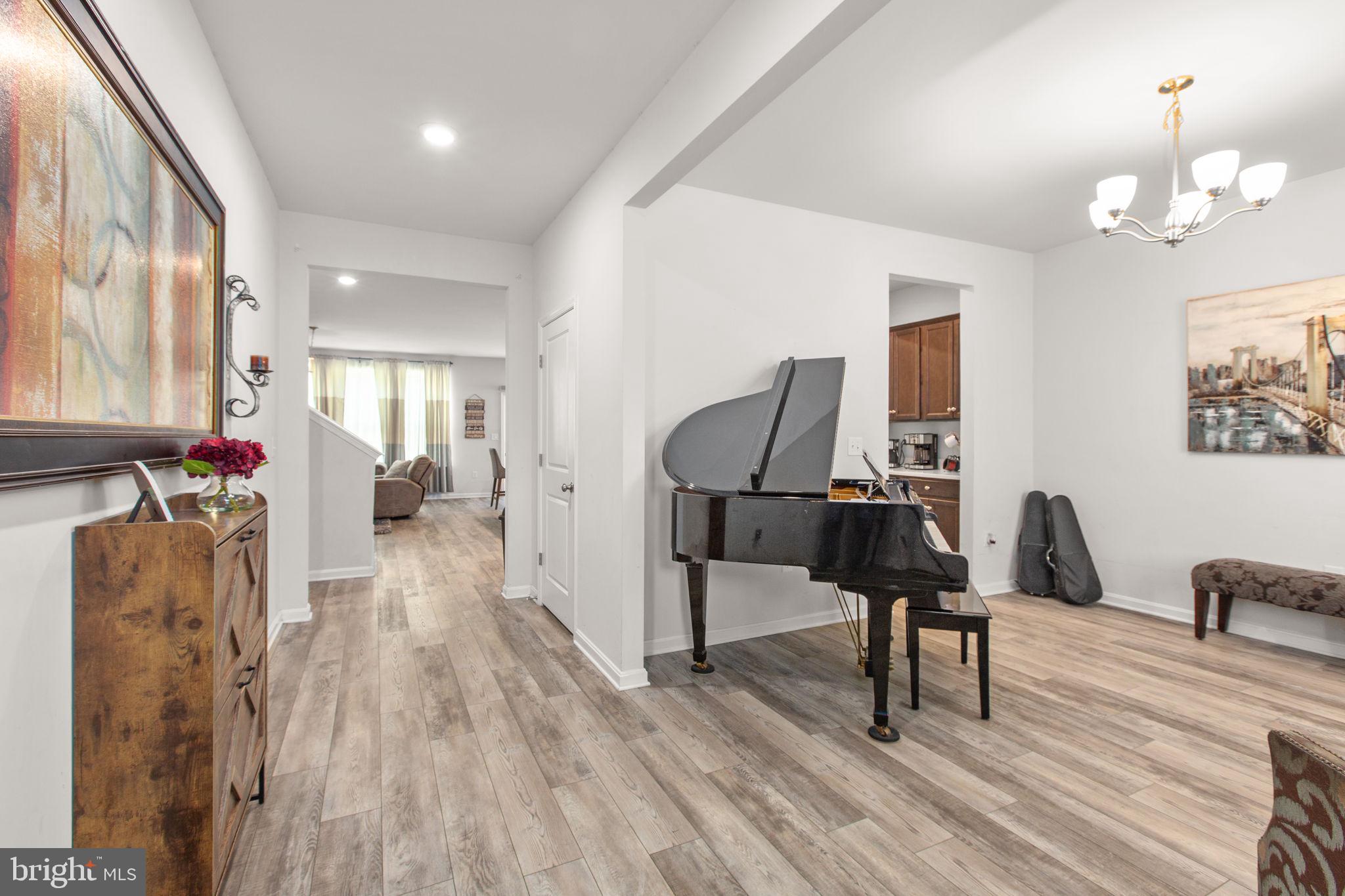 SOUTHGATE - Residential