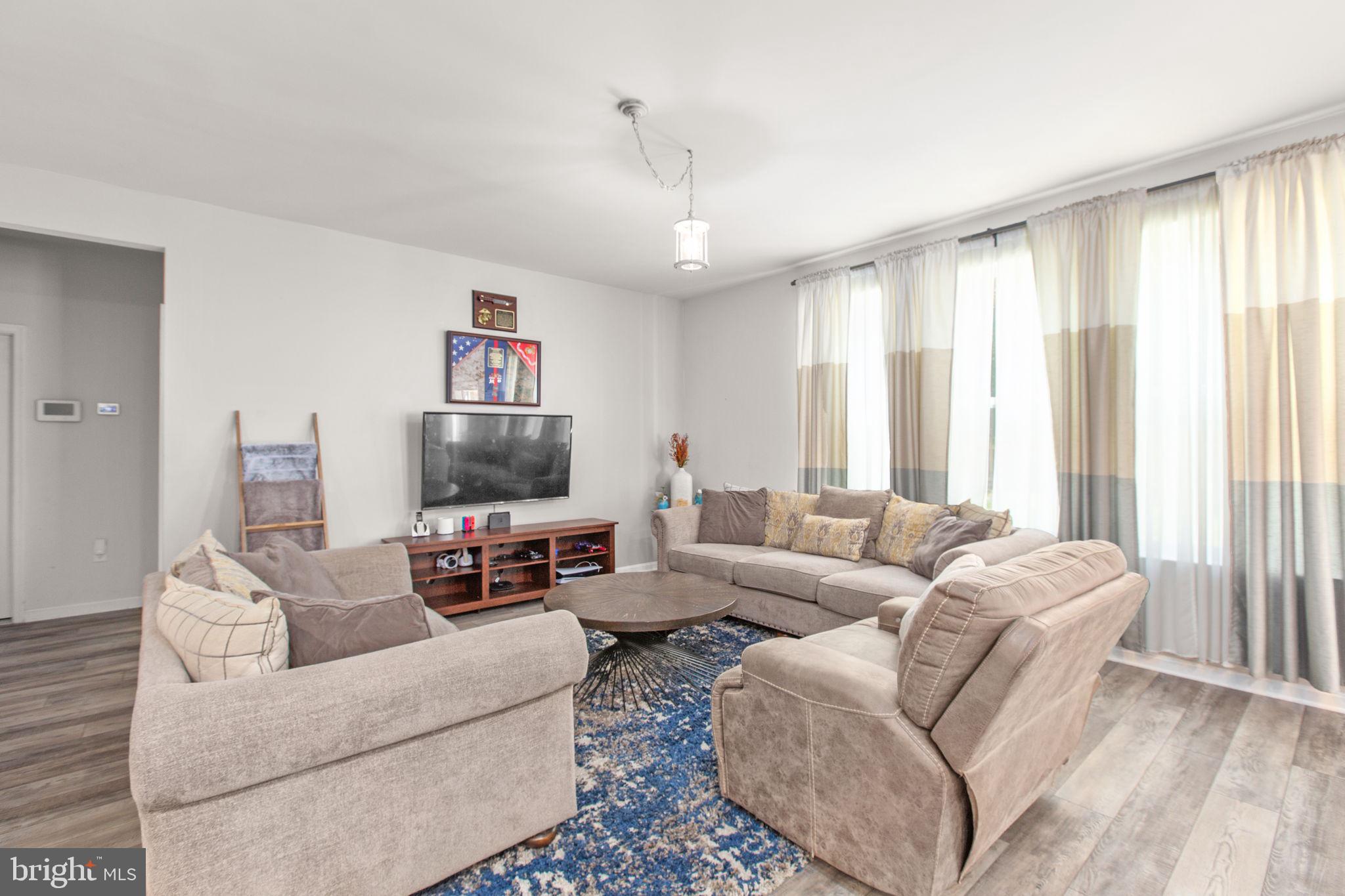 SOUTHGATE - Residential