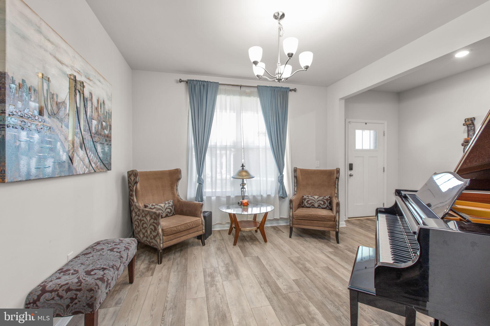 SOUTHGATE - Residential