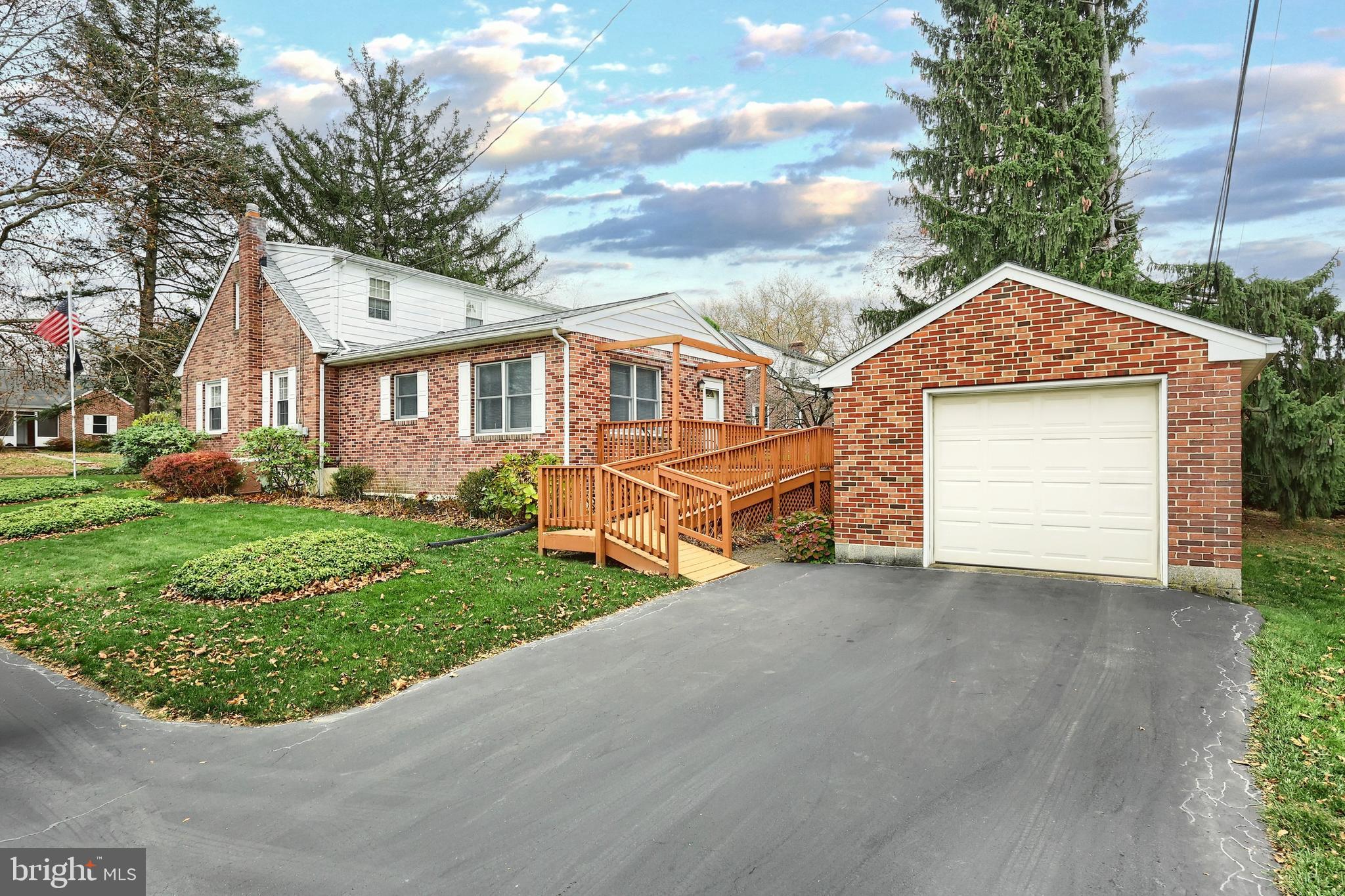 FAYFIELD - Residential