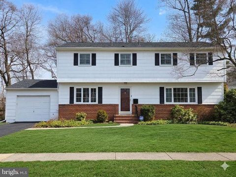 9 RYDAL DRIVE LAWRENCE TOWNSHIP NJ 08648