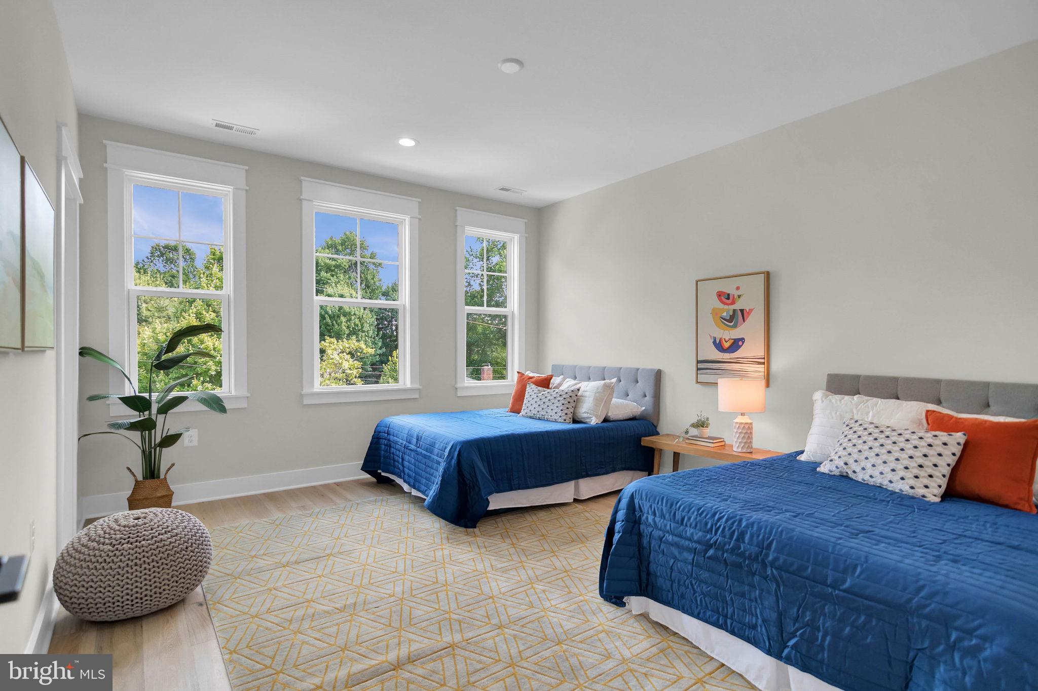 TUCKAHOE VILLAGE - Residential