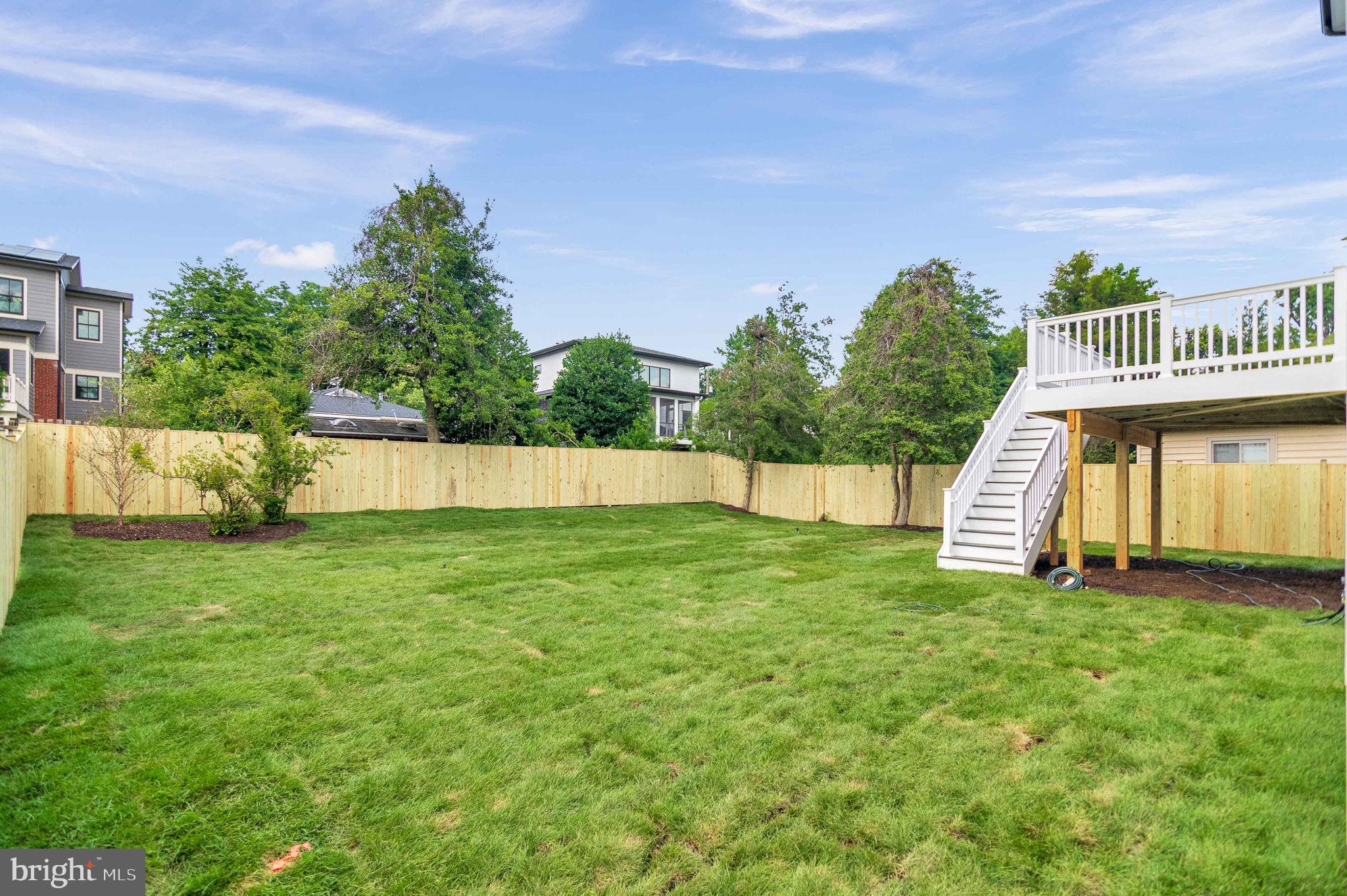 TUCKAHOE VILLAGE - Residential