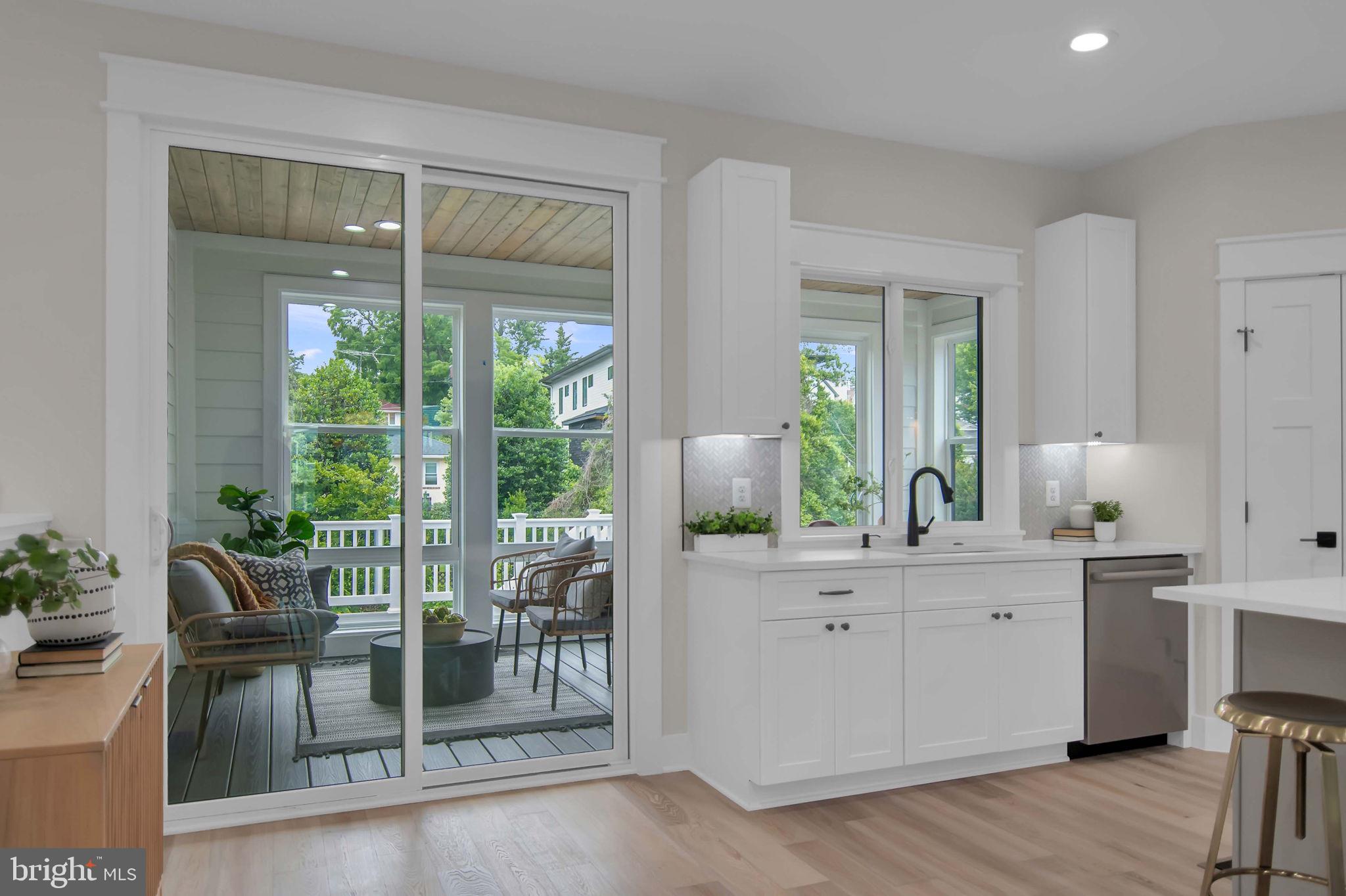 TUCKAHOE VILLAGE - Residential