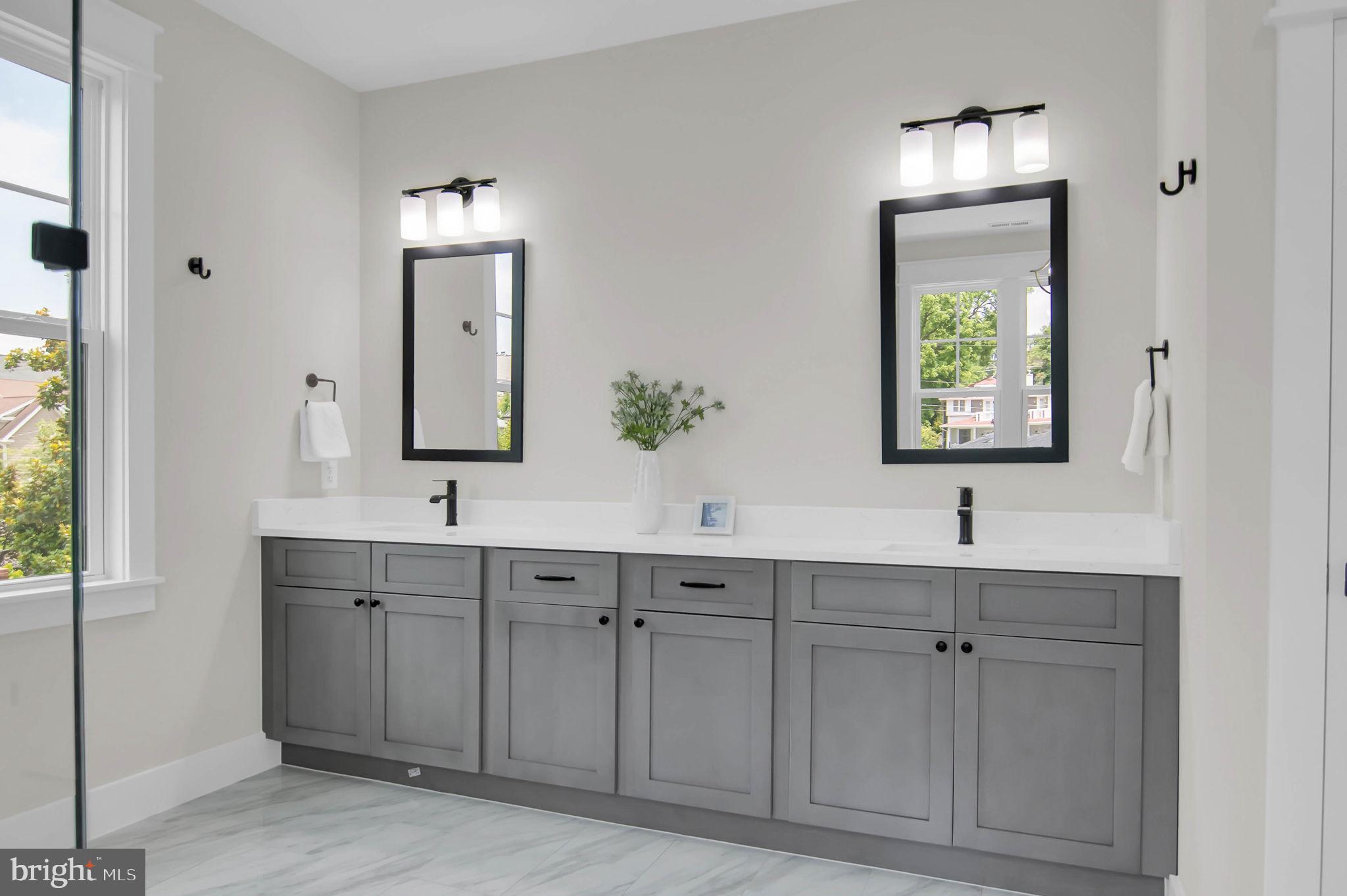 TUCKAHOE VILLAGE - Residential