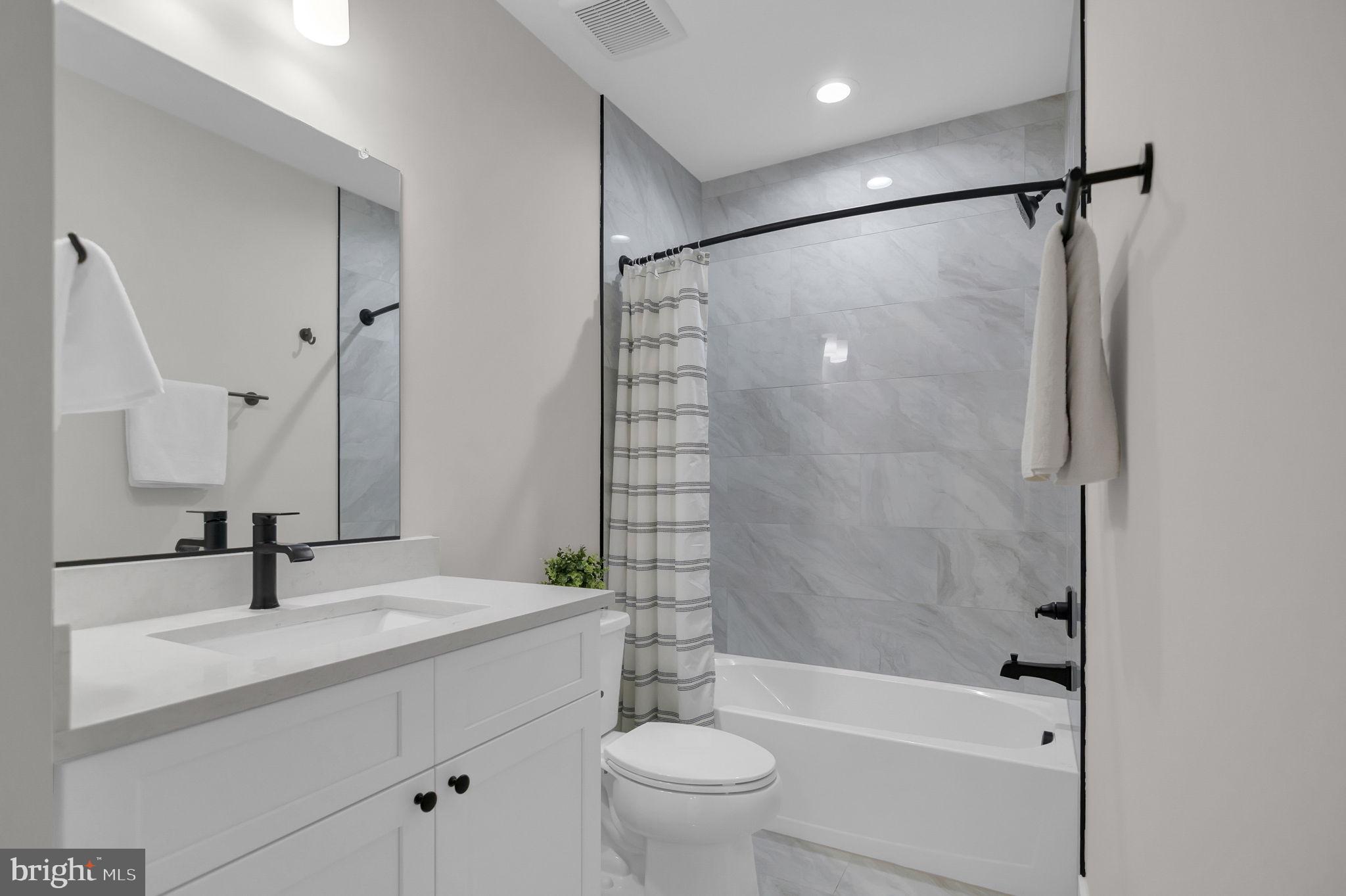 TUCKAHOE VILLAGE - Residential