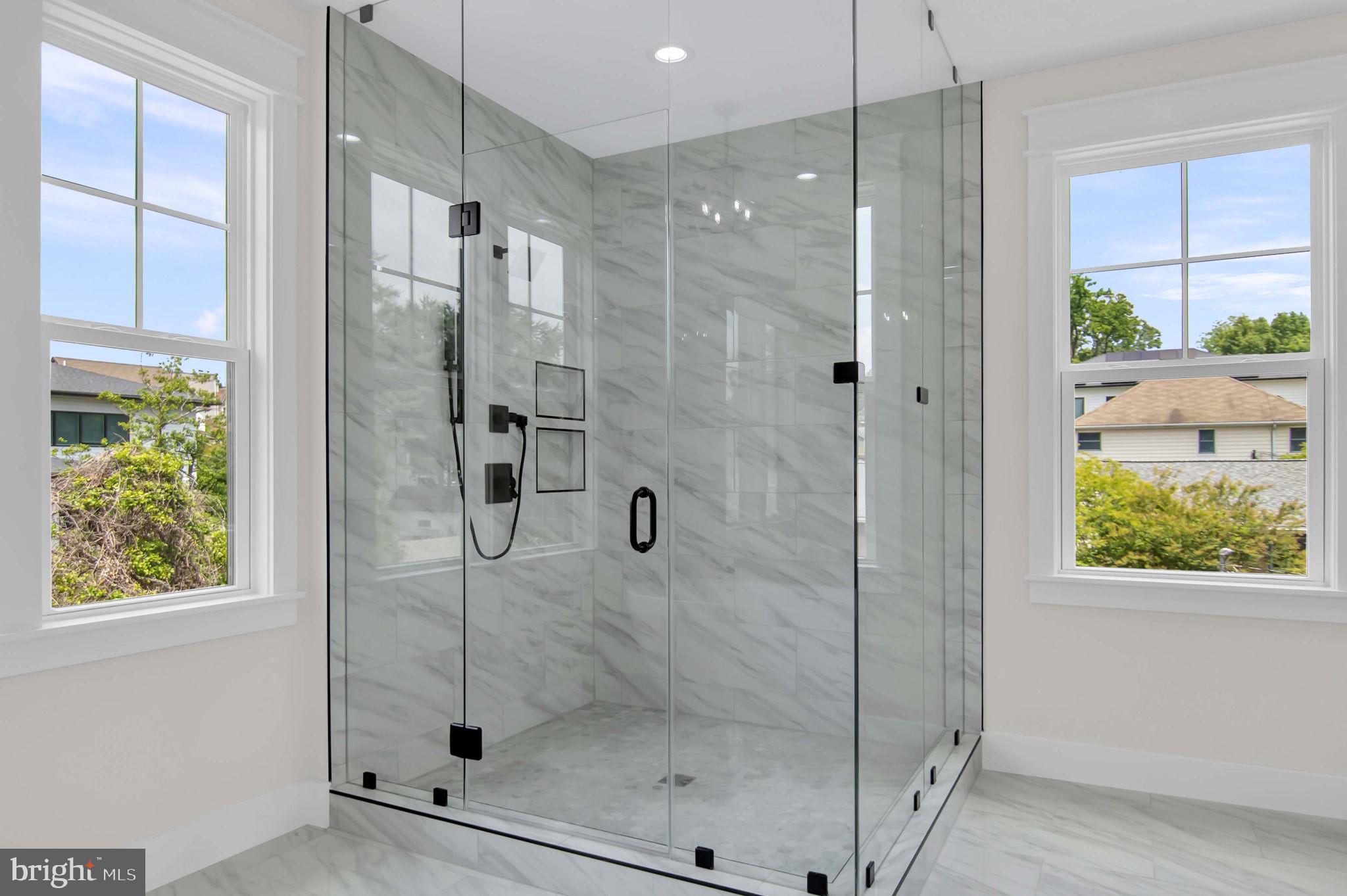 TUCKAHOE VILLAGE - Residential