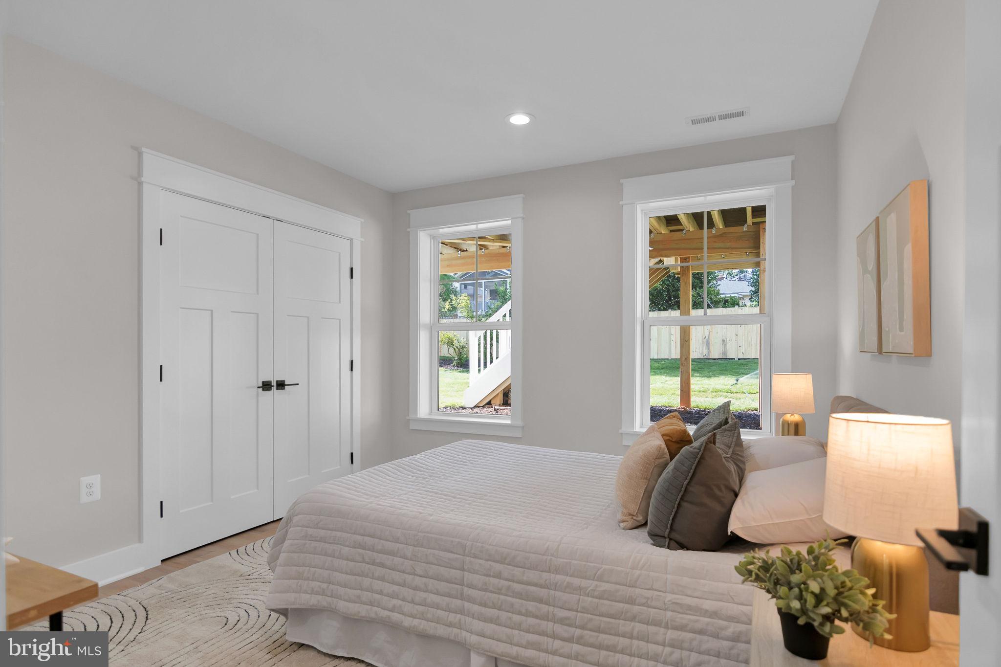 TUCKAHOE VILLAGE - Residential