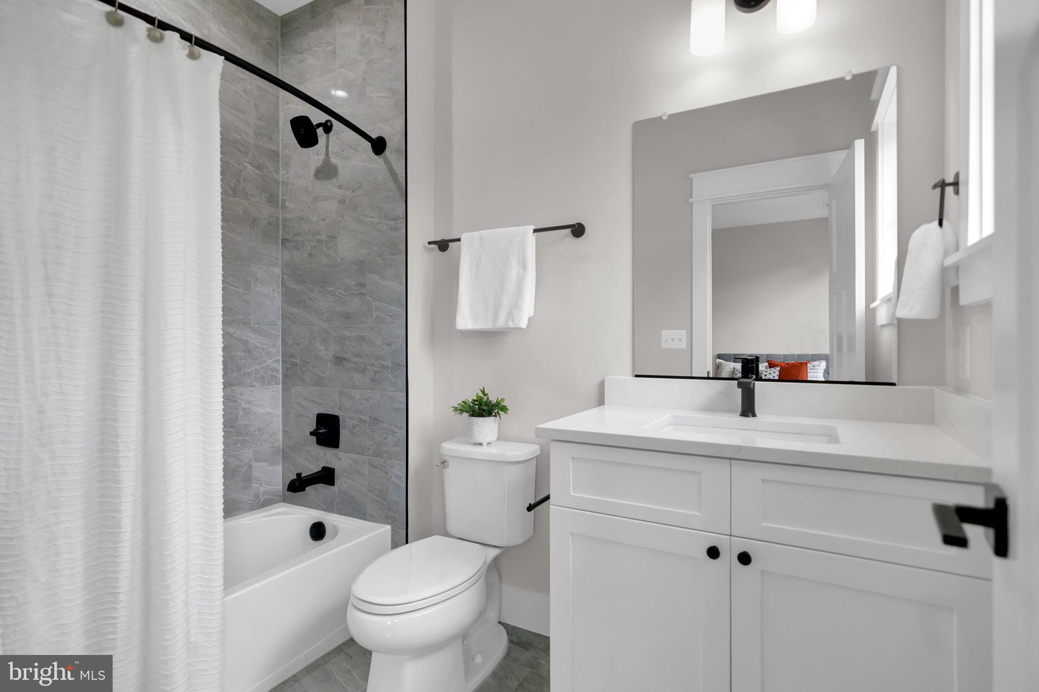 TUCKAHOE VILLAGE - Residential