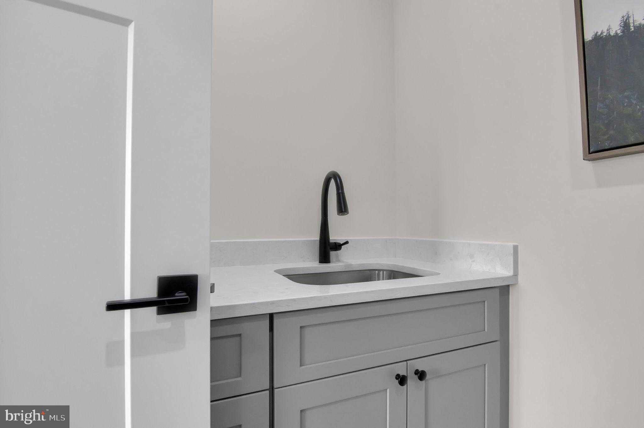 TUCKAHOE VILLAGE - Residential