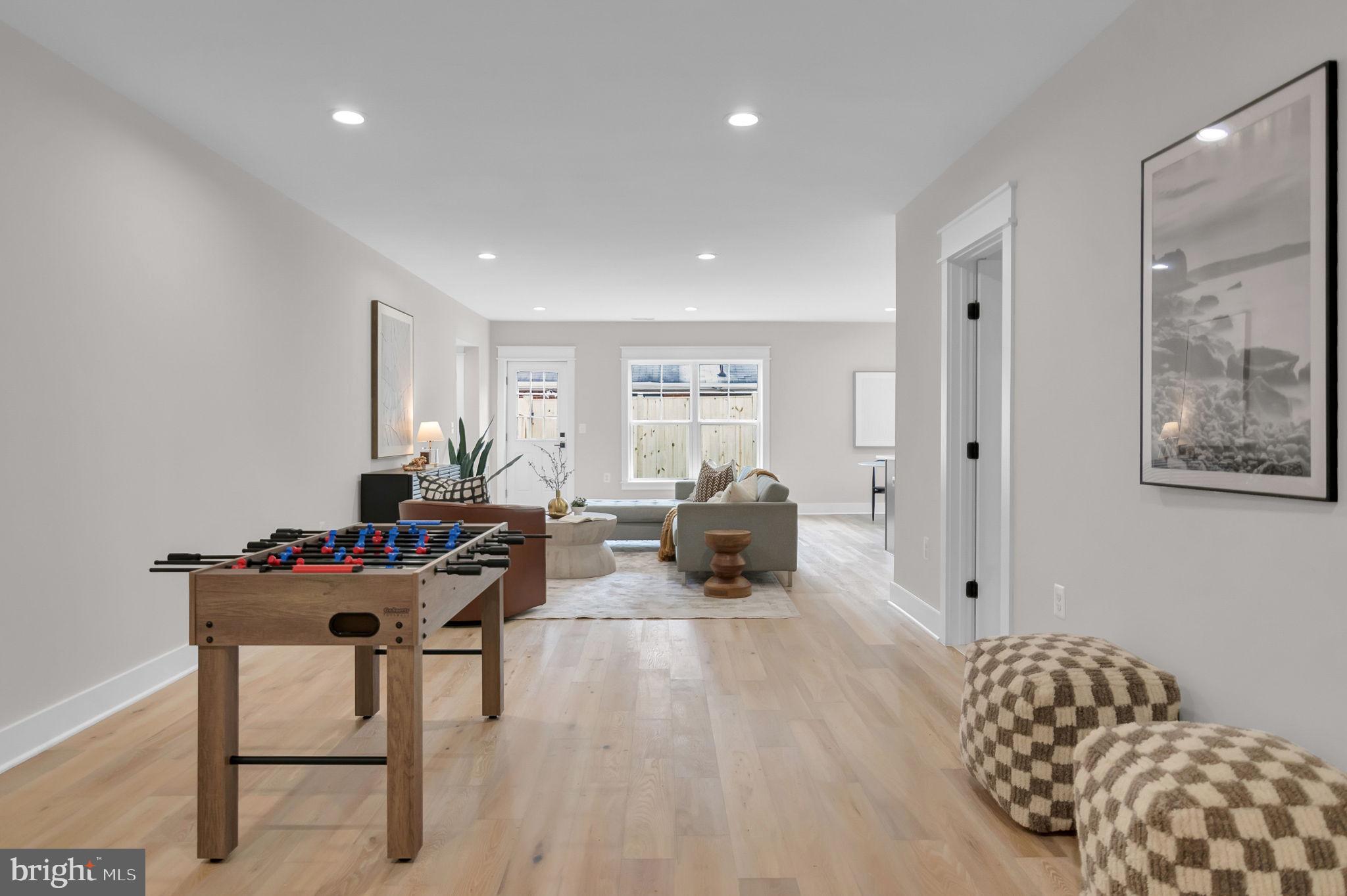 TUCKAHOE VILLAGE - Residential