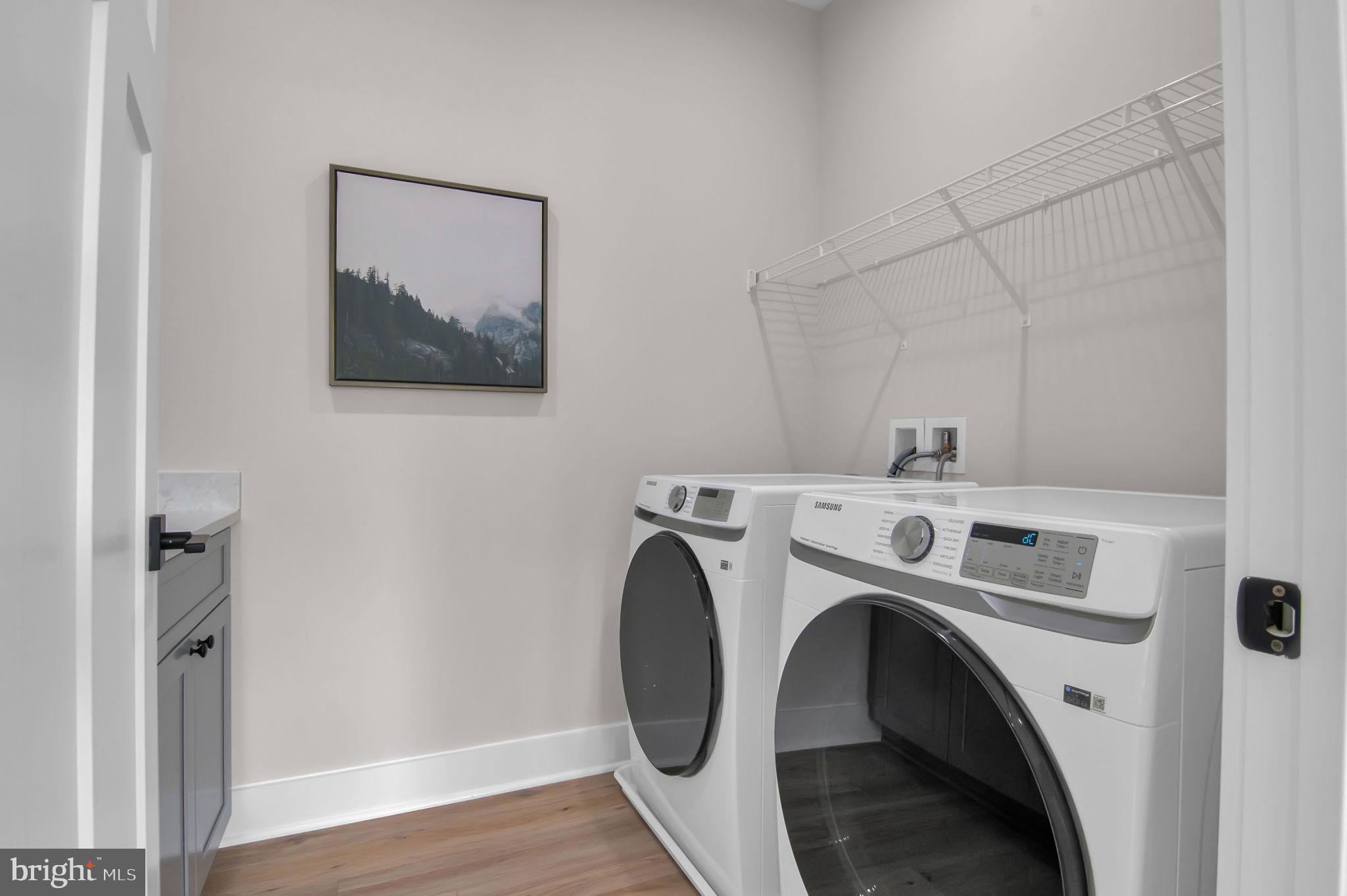 TUCKAHOE VILLAGE - Residential