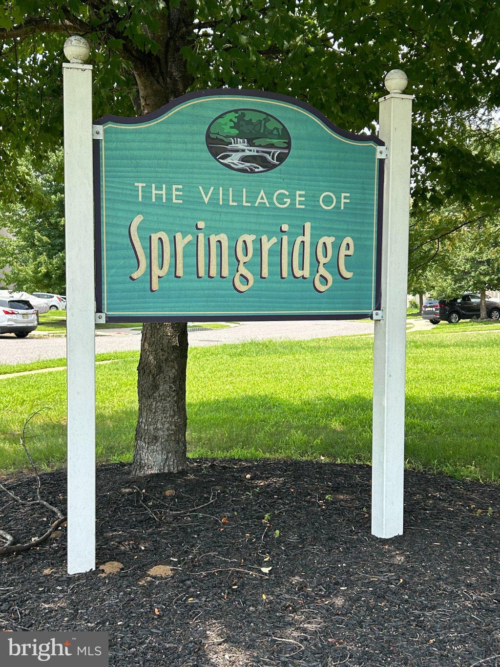 Photo of 6 Shoemaker Drive, SWEDESBORO, NJ 08085 (MLS # NJGL2077014)