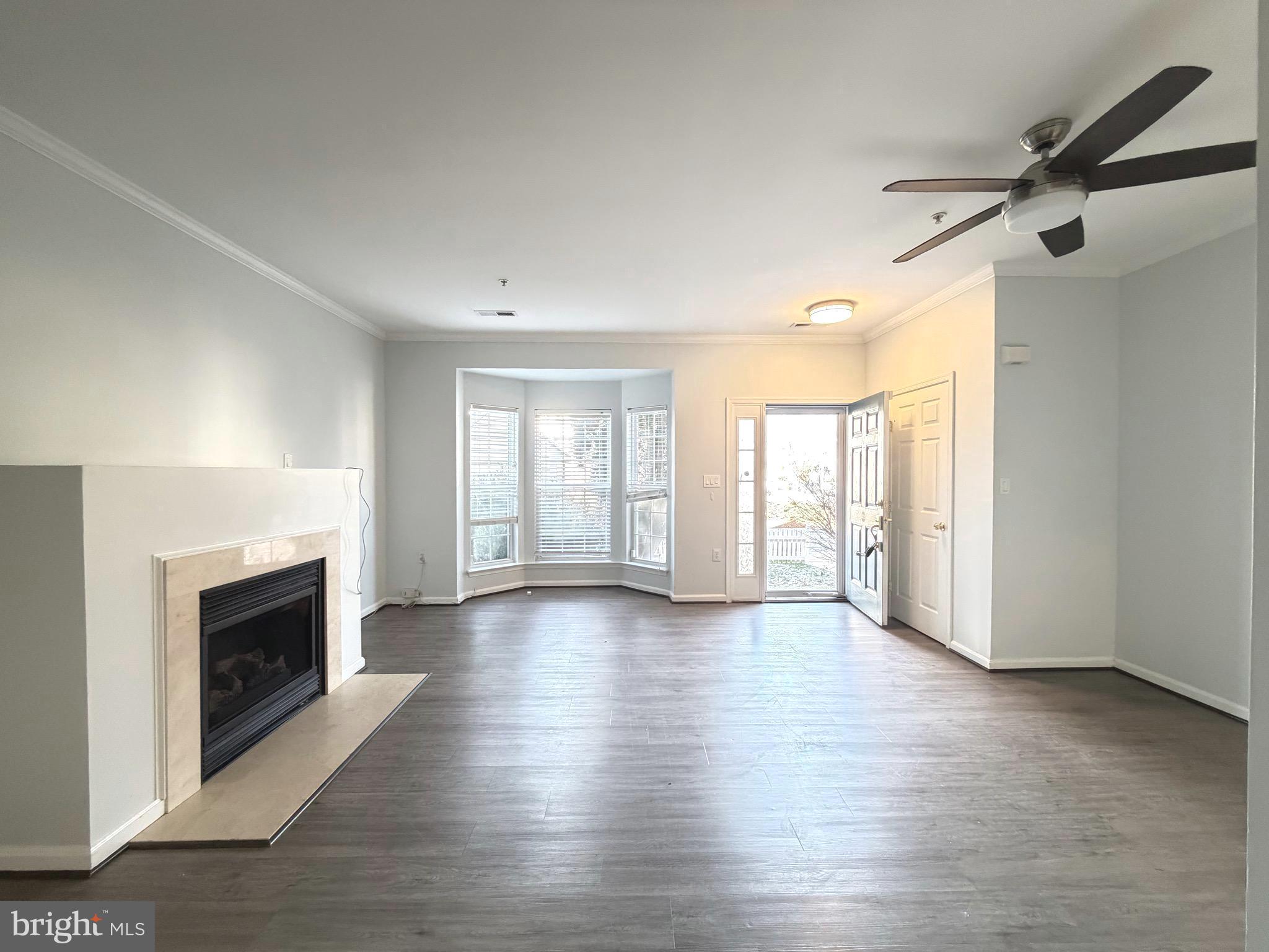 SEVEN OAKS - Residential Lease