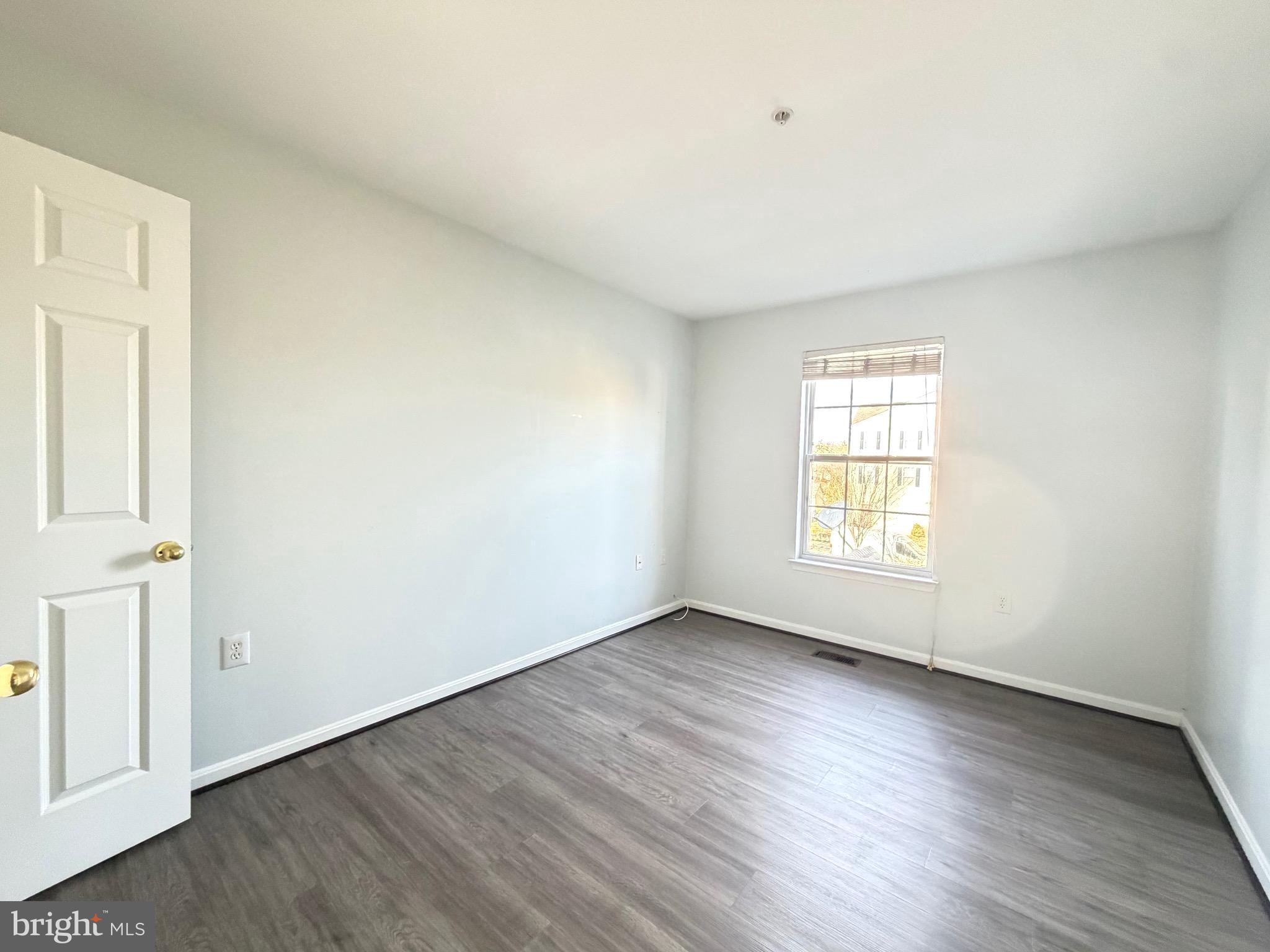 SEVEN OAKS - Residential Lease