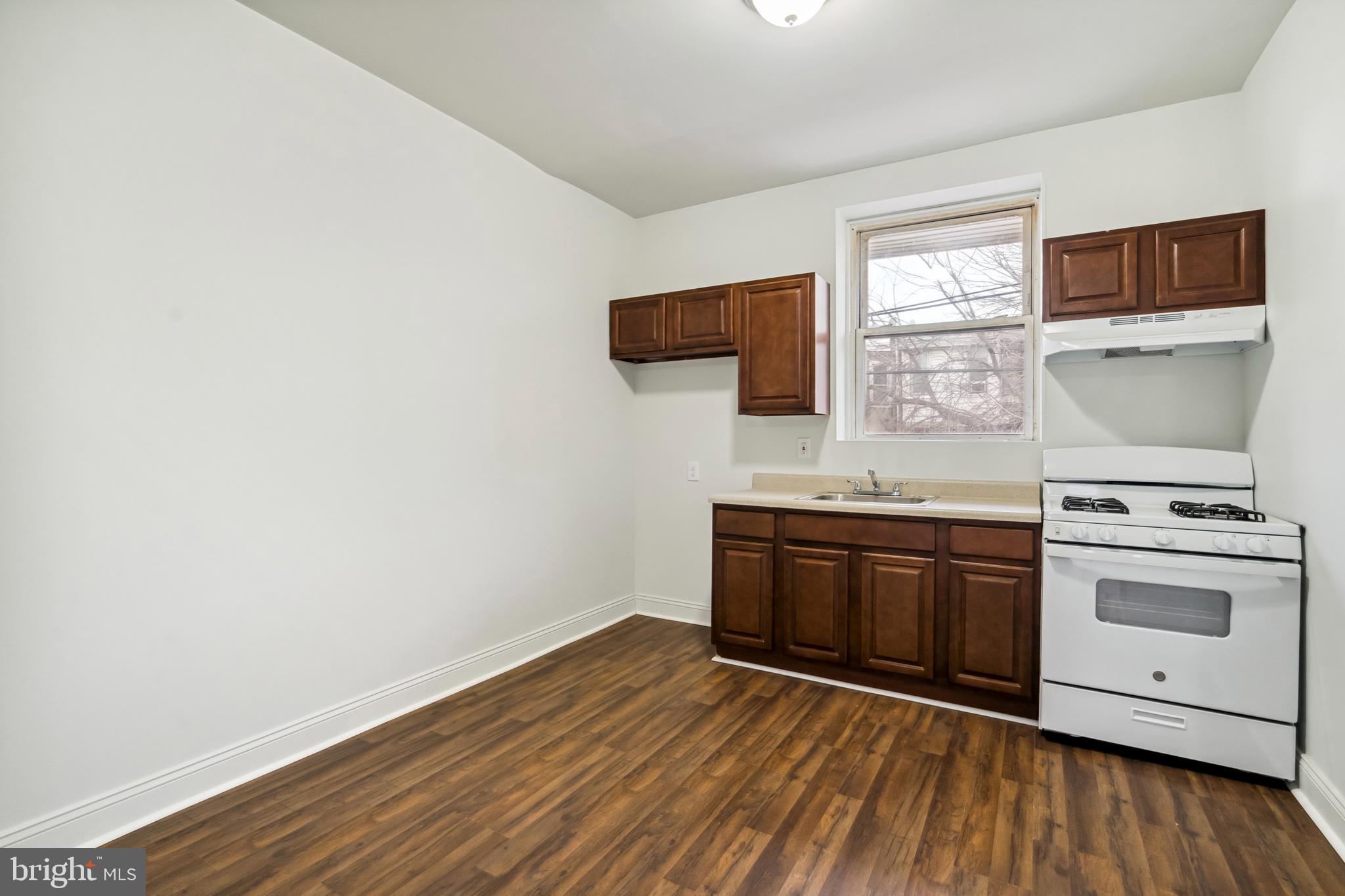 GERMANTOWN - Residential