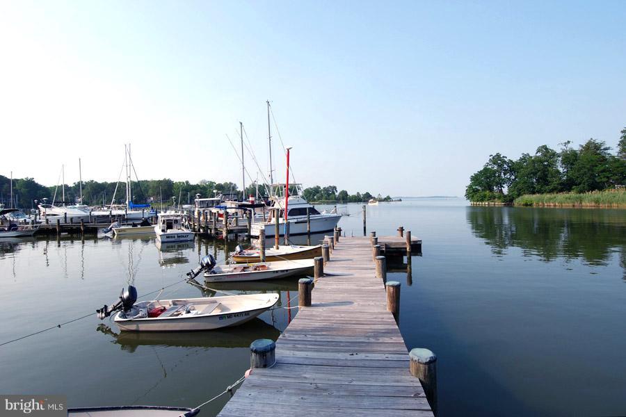 ANNAPOLIS COVE - Residential