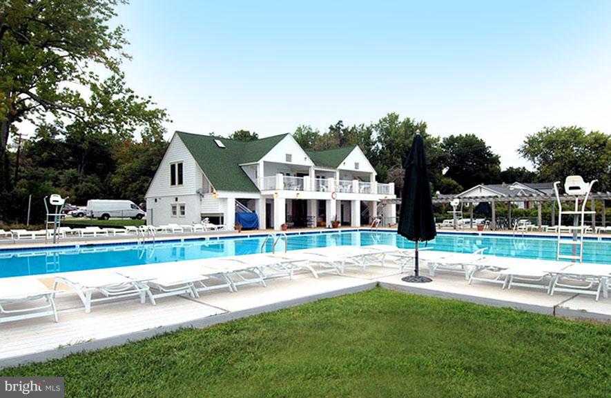 ANNAPOLIS COVE - Residential