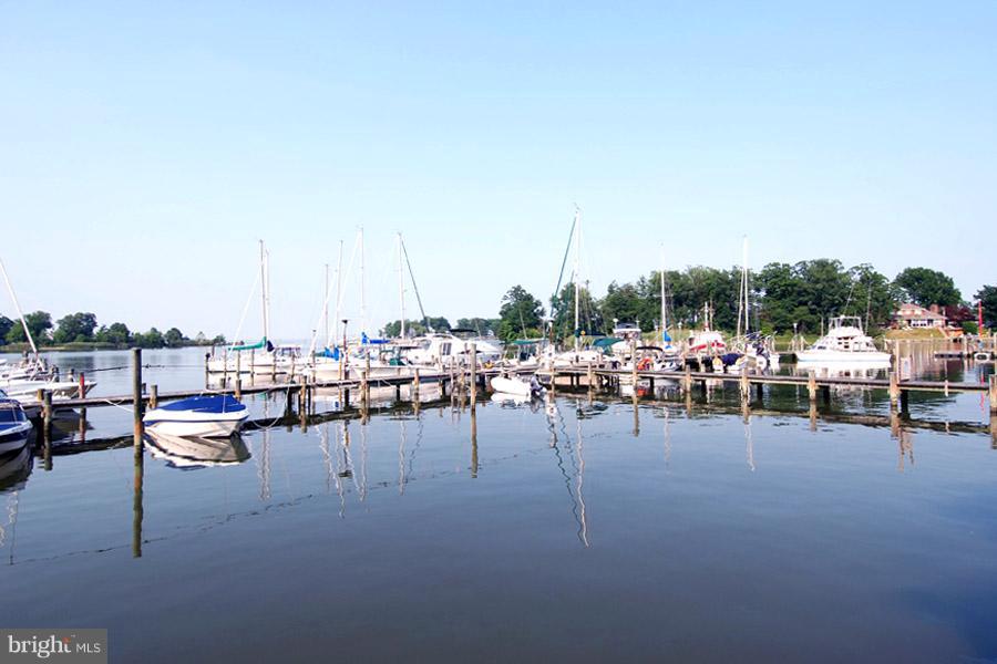 ANNAPOLIS COVE - Residential