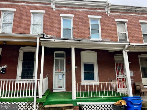 Townhouse For Sale - 2817 Kirk Avenue<br/> BALTIMORE, MD 21218