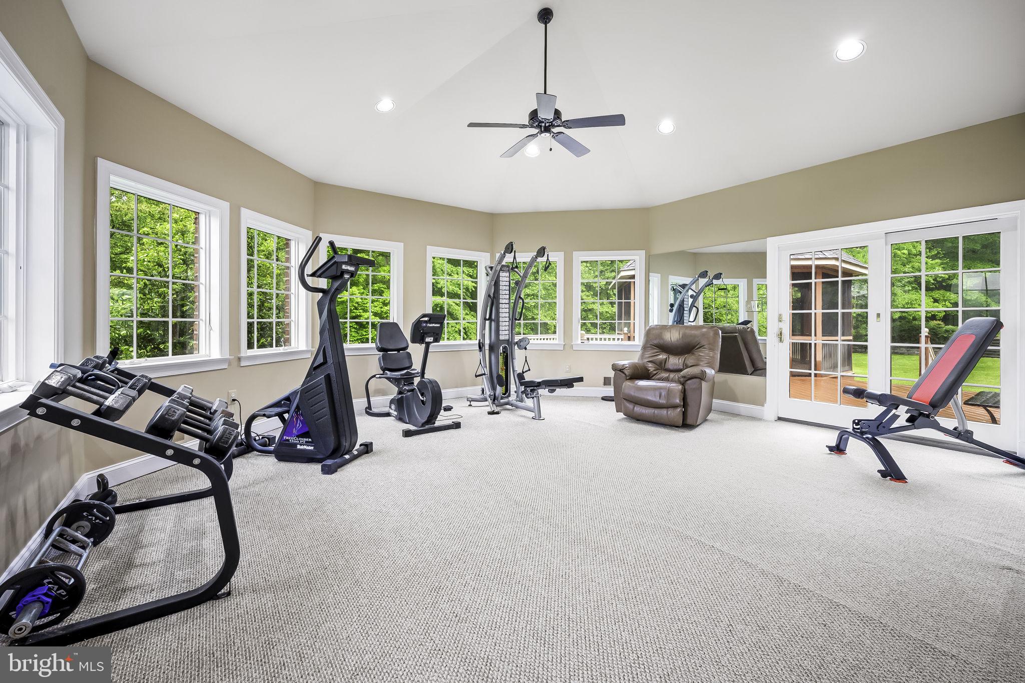 RIVER DOWNS - Residential