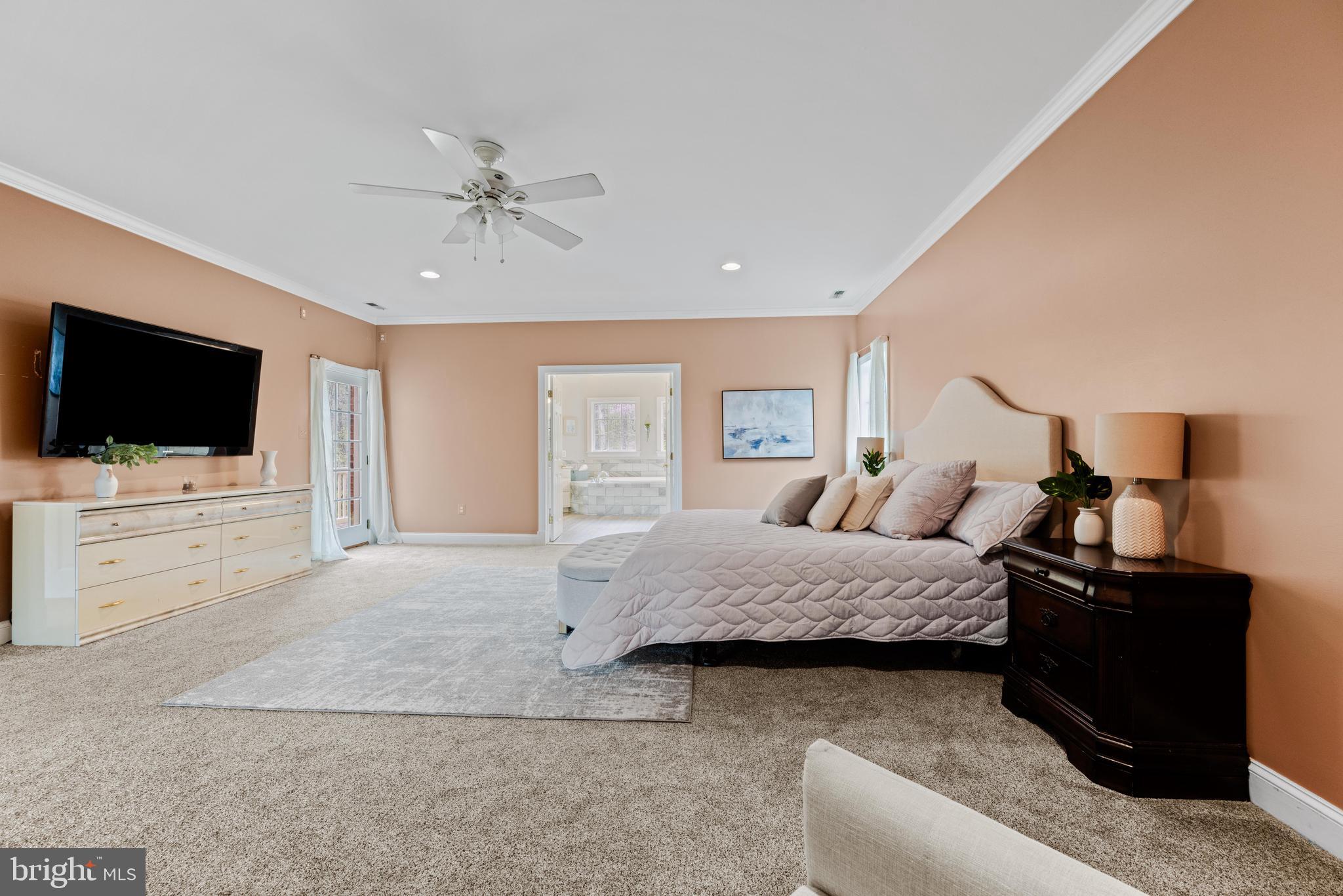 RIVER DOWNS - Residential