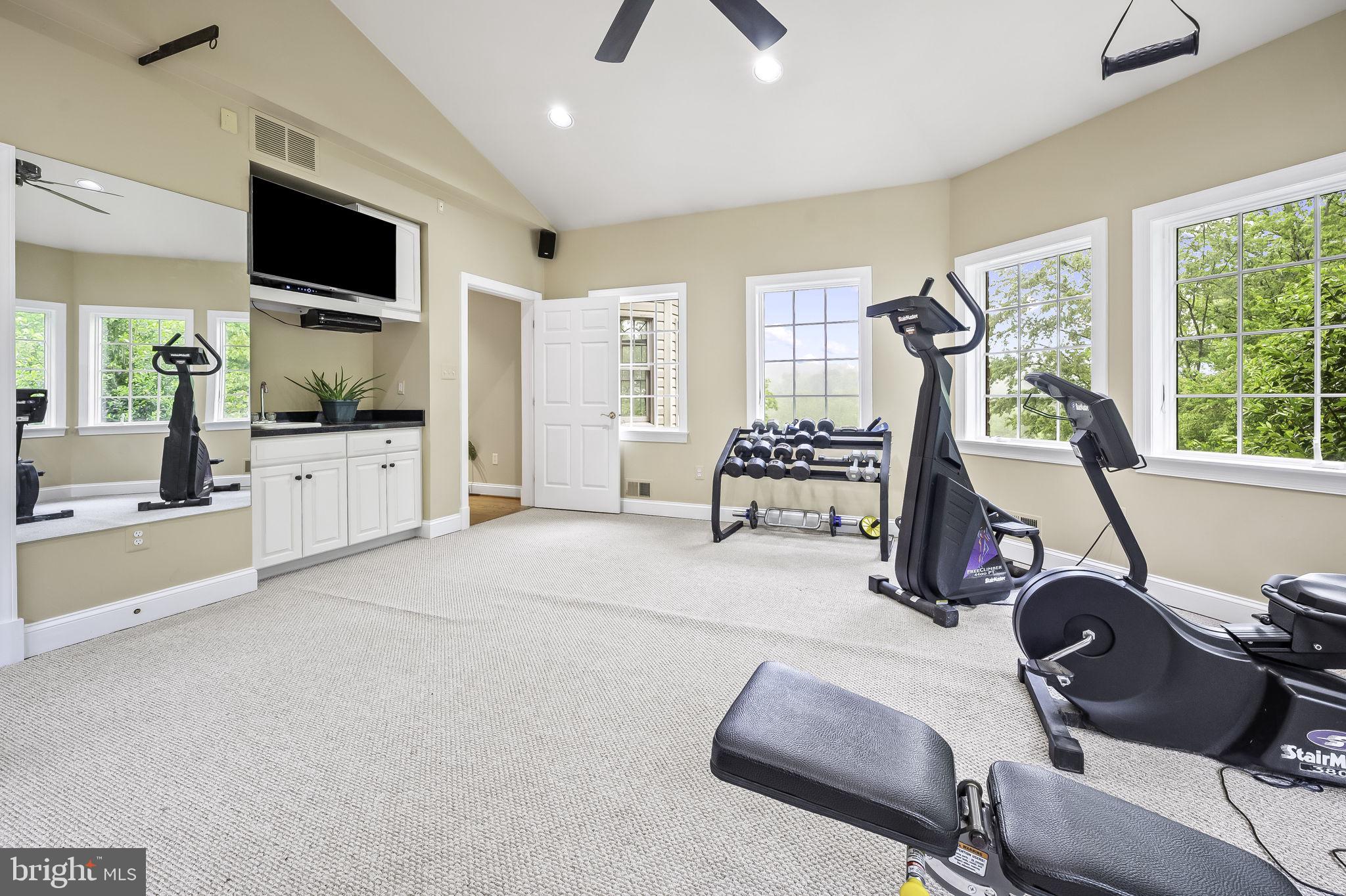 RIVER DOWNS - Residential