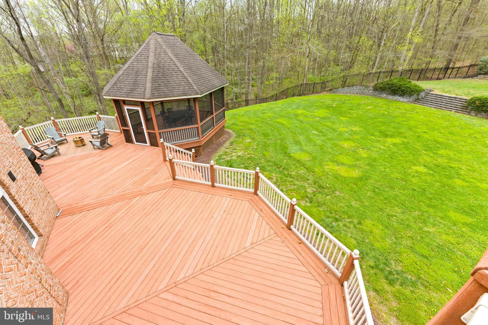 RIVER DOWNS - Residential