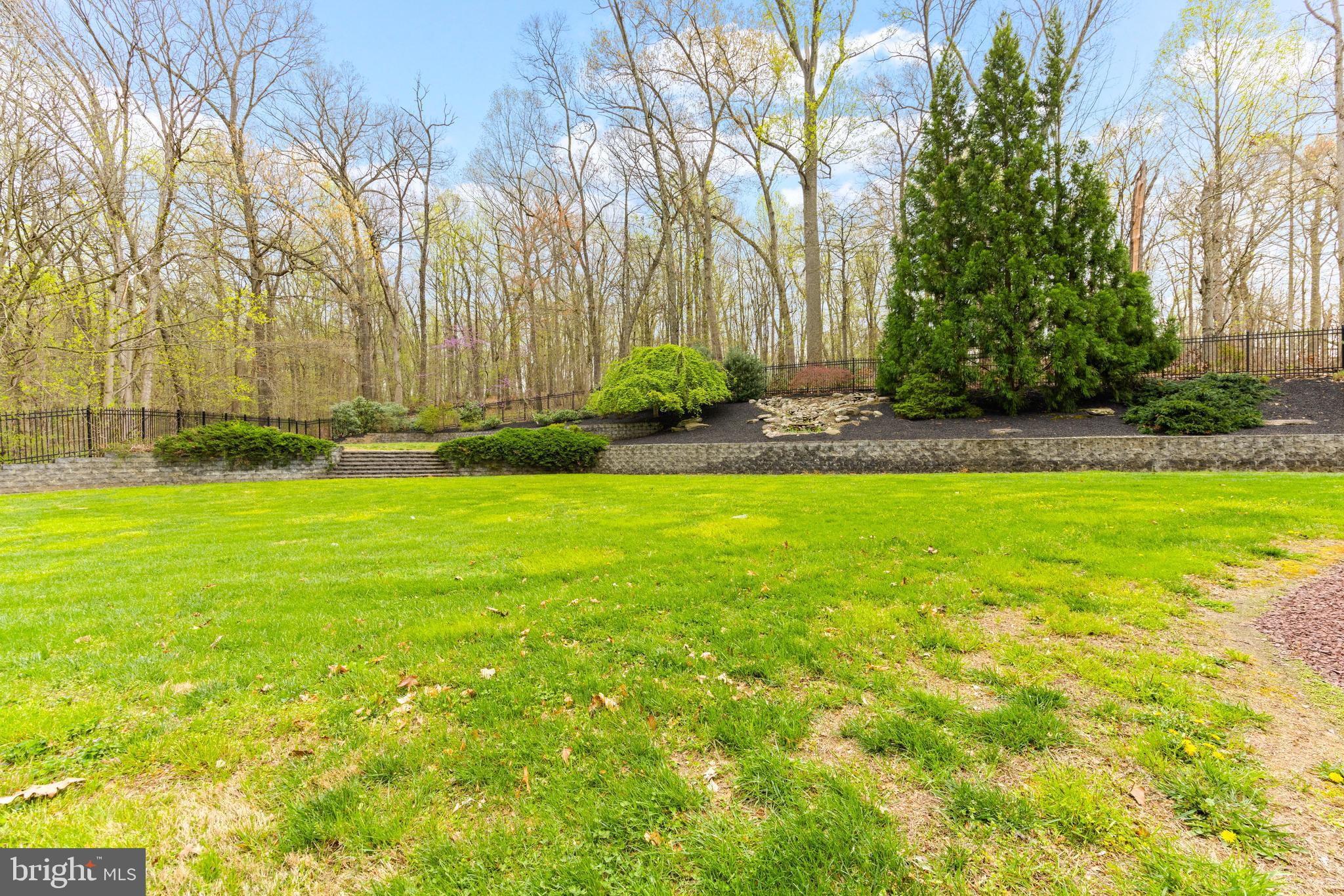 RIVER DOWNS - Residential