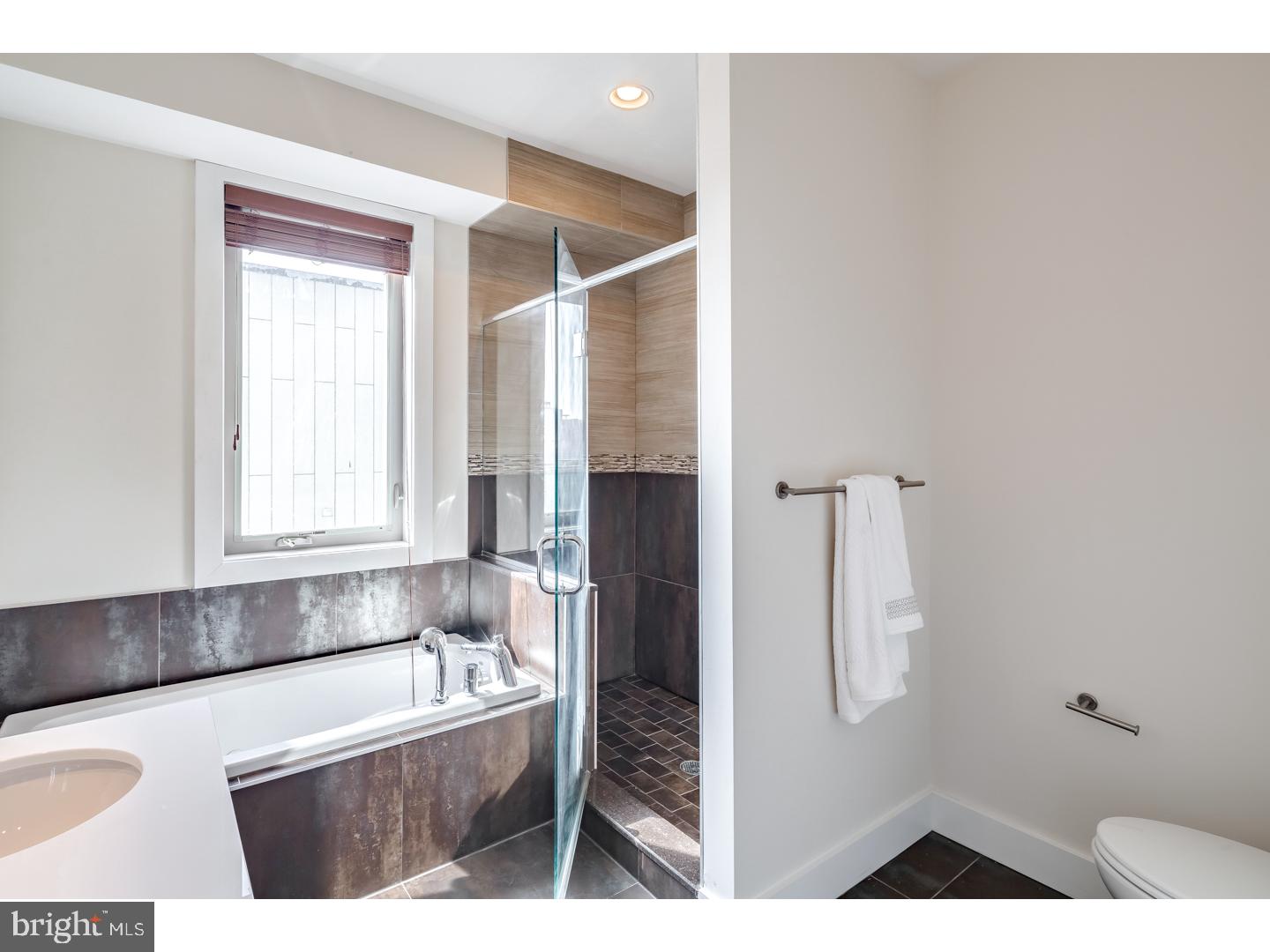 OLDE KENSINGTON - Residential