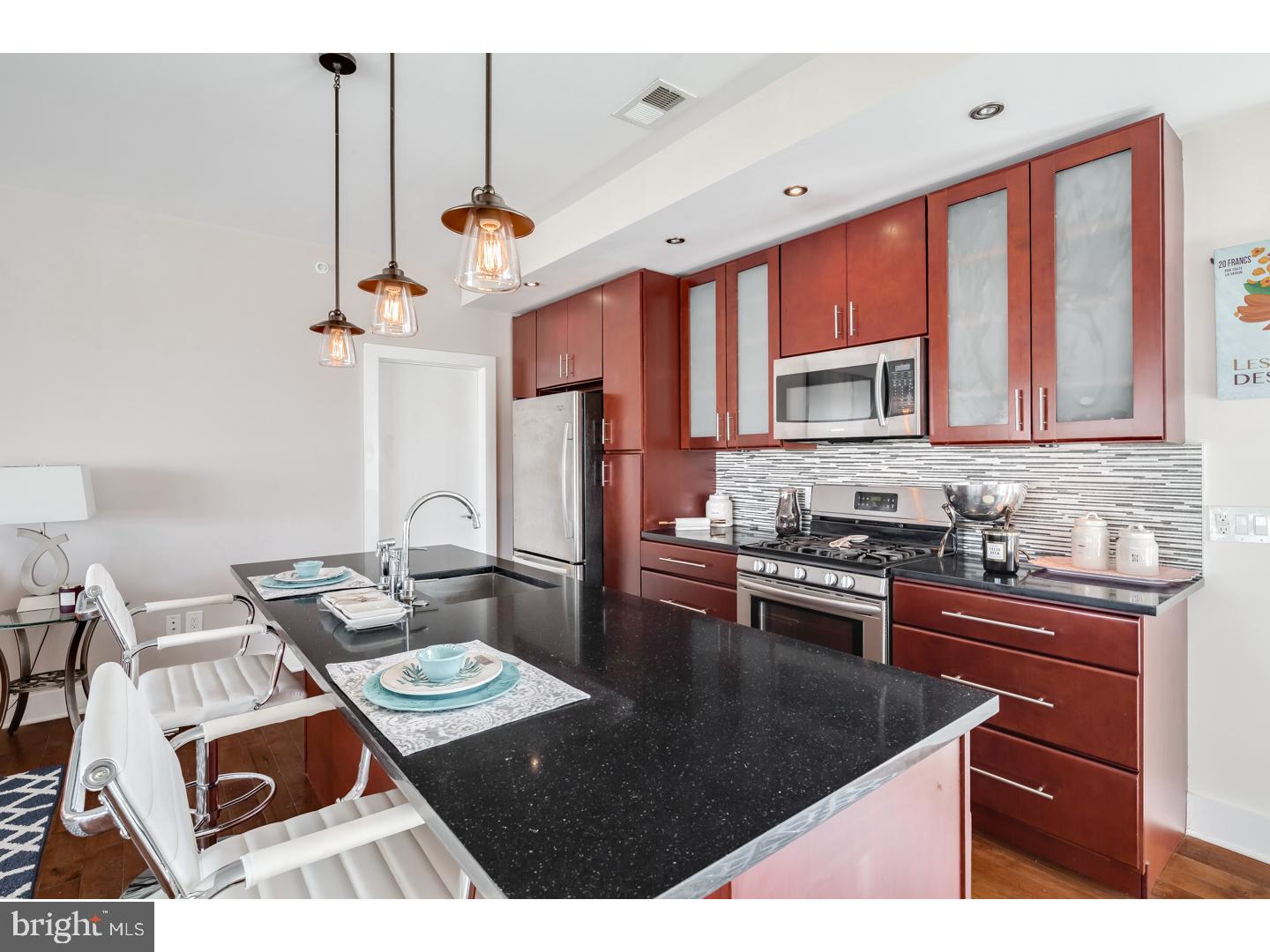 OLDE KENSINGTON - Residential