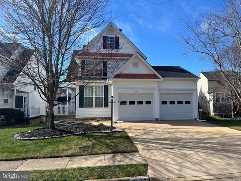 Photo of 6163 Tamborine Court, WOODBRIDGE, VA 22193 (MLS # VAPW2114980)