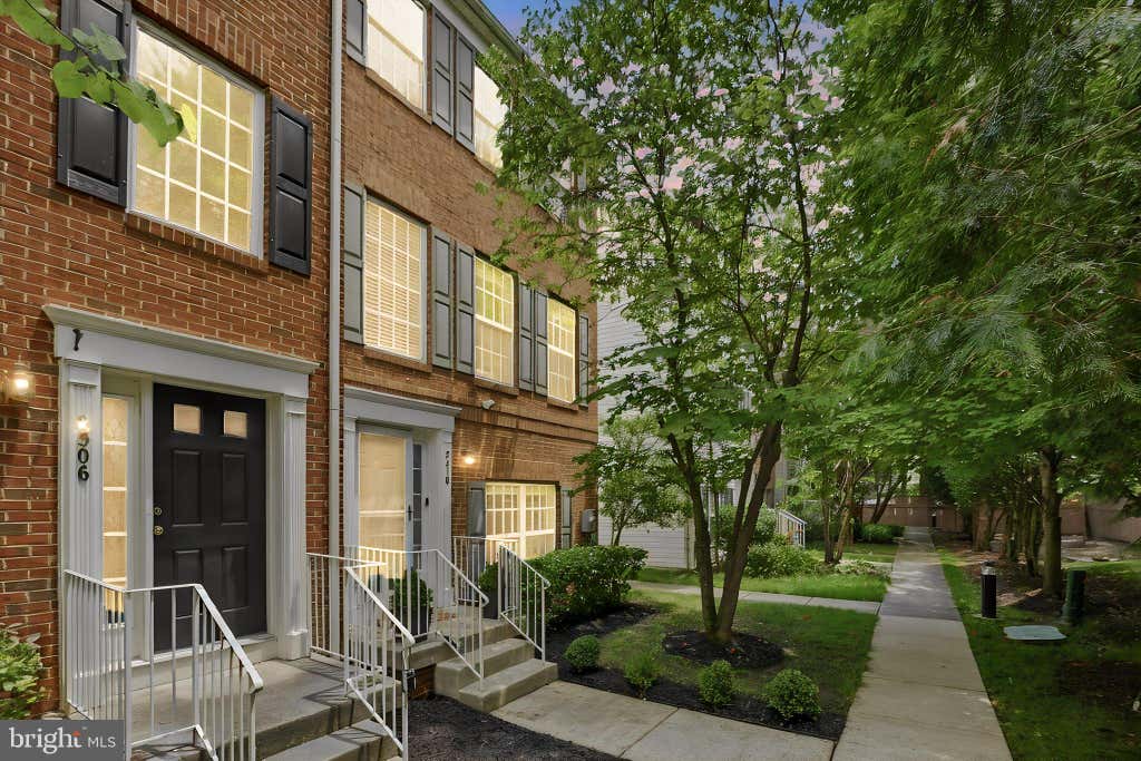 Photo of 8510 Hallie Rose Place, ALEXANDRIA, VA 22309 (MLS # VAFX2319282)
