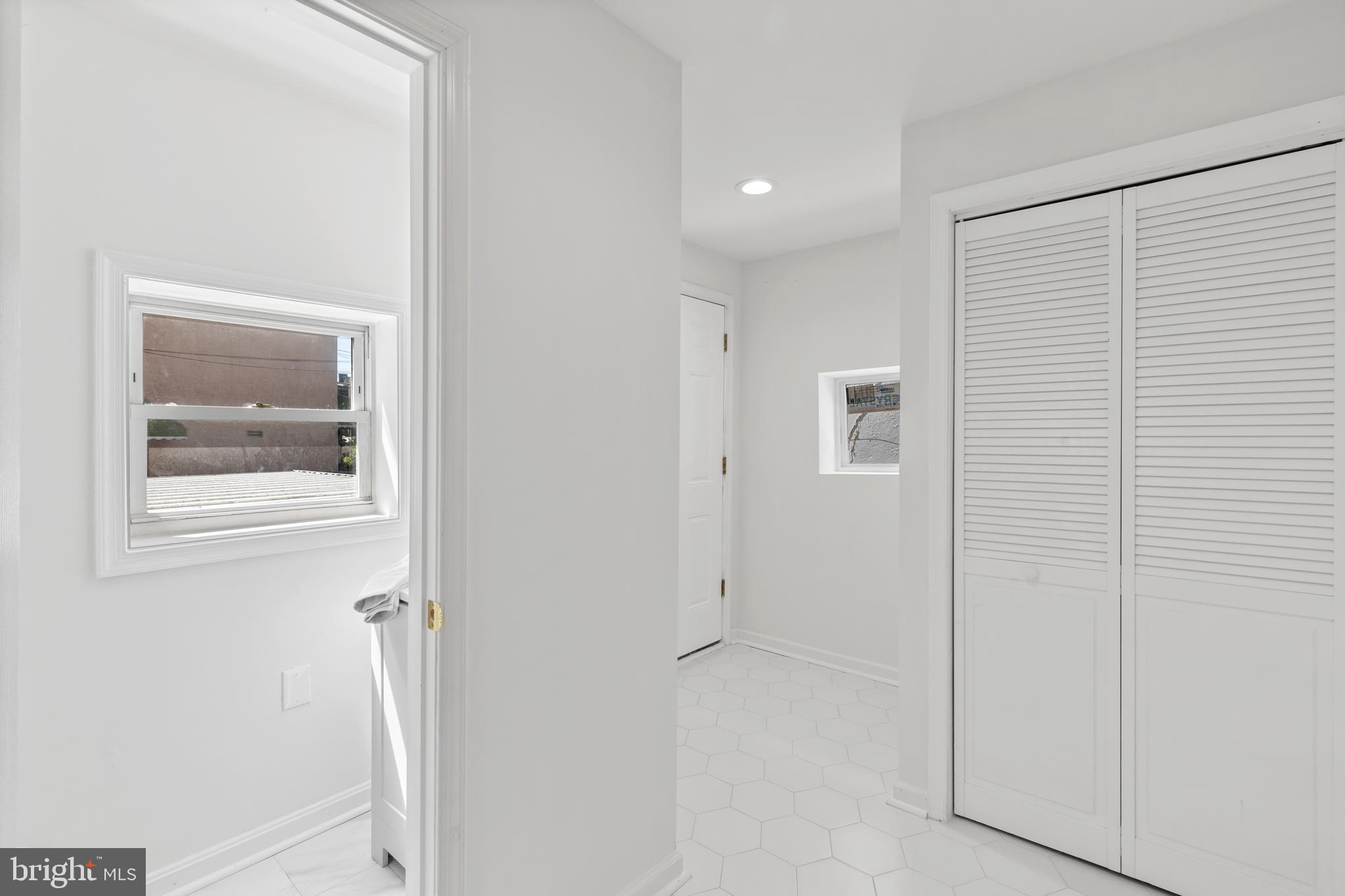 RICHNOR SPRINGS - Residential