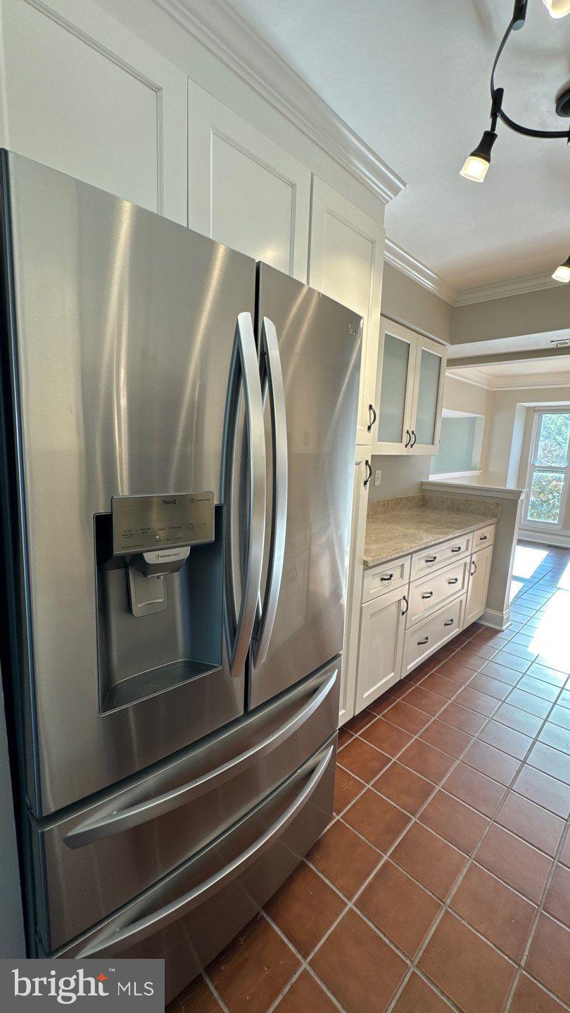 WOODLAND VILLAGE - Residential Lease