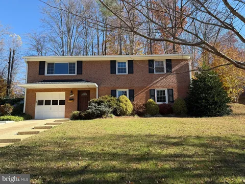 4721 Springbrook Drive, Annandale, VA MLS: VAFX2279264