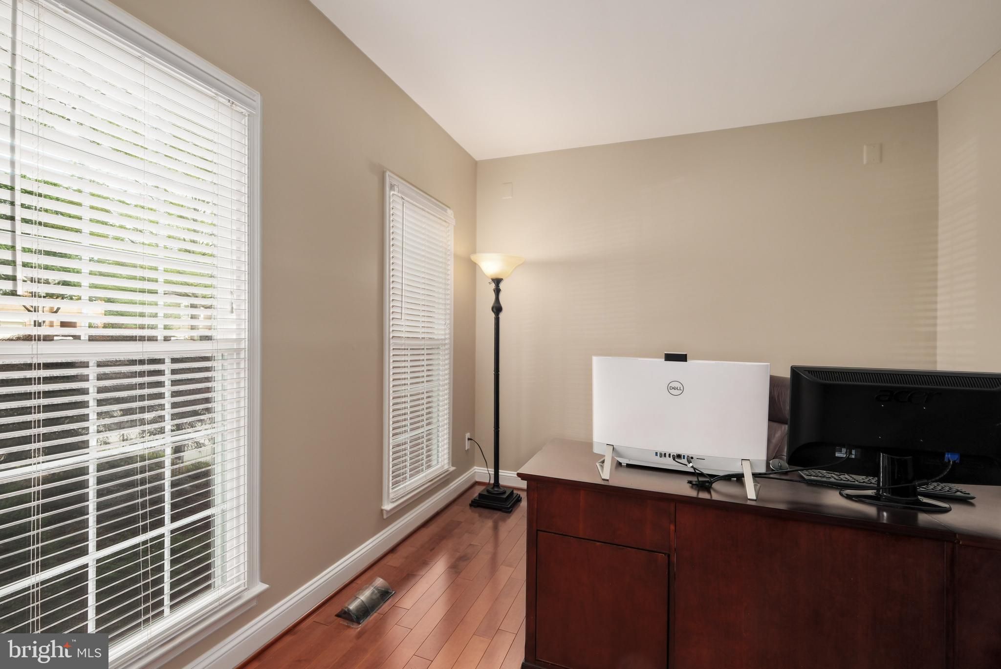 BARRINGTON - Residential