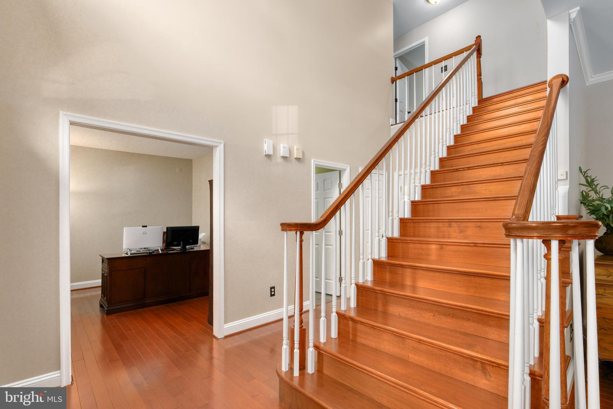 BARRINGTON - Residential