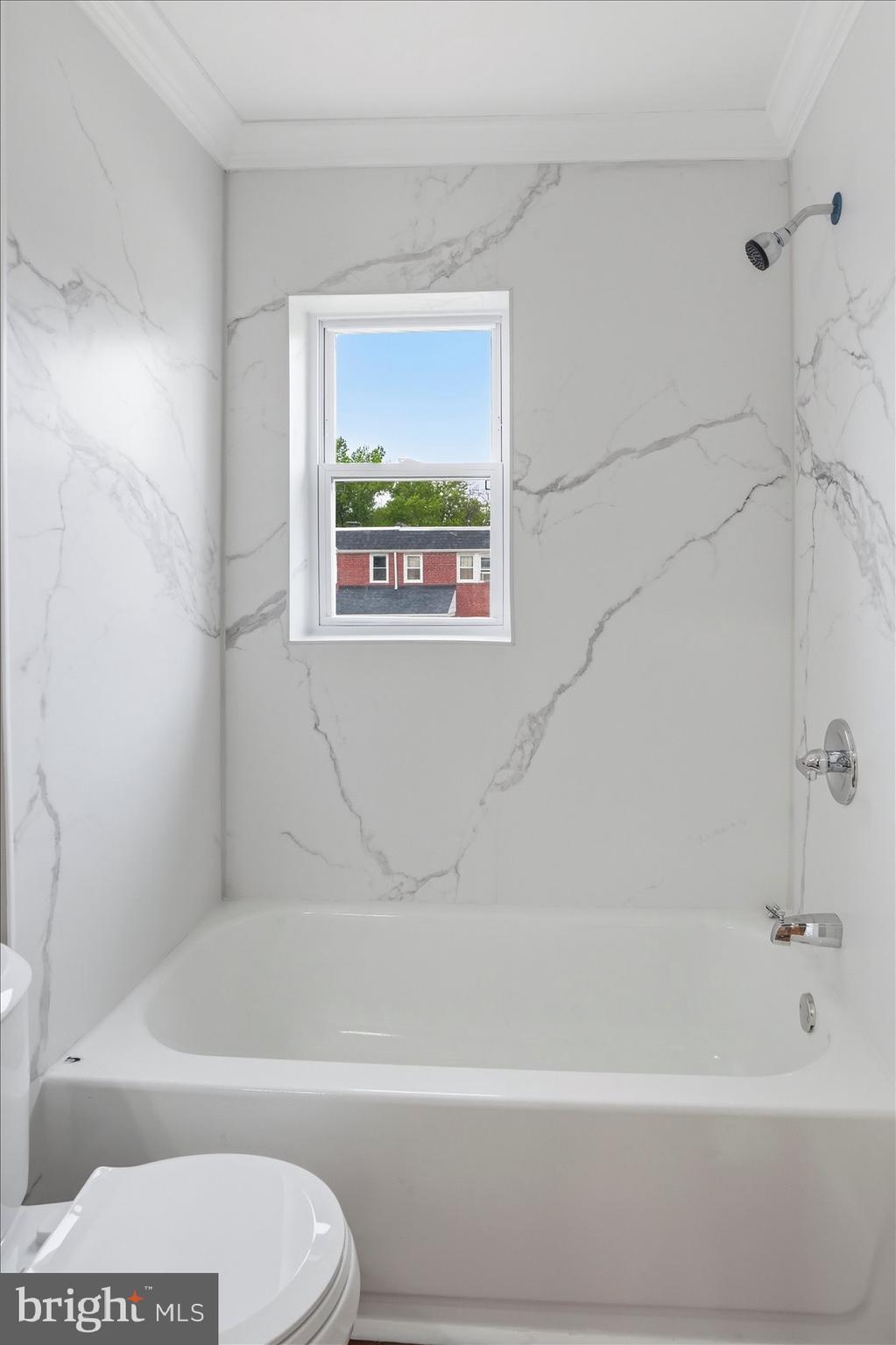 METROPOLITAN HOMES - Residential