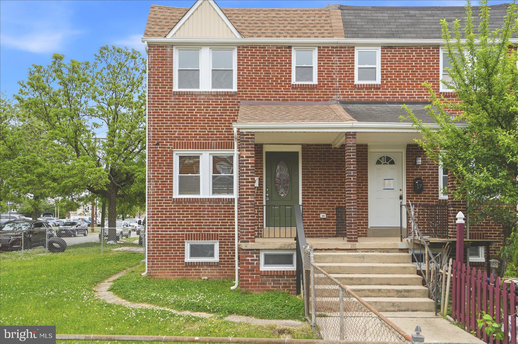 METROPOLITAN HOMES - Residential